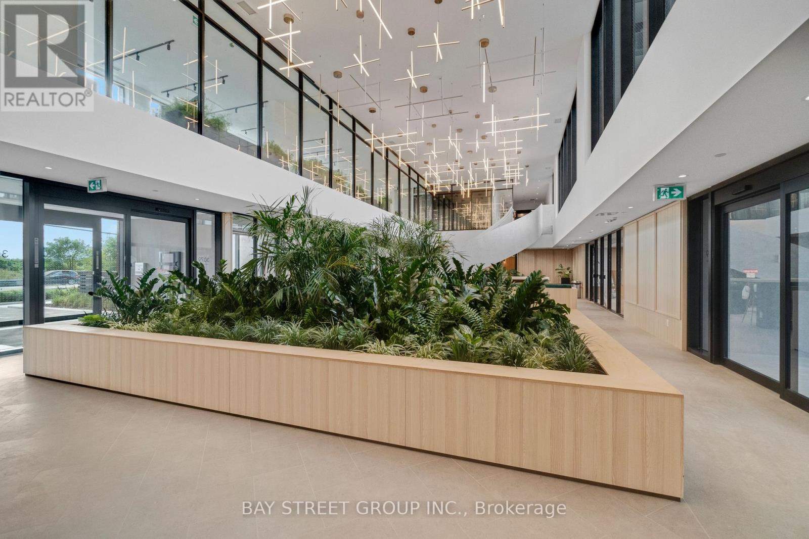 1309 - 3071 Trafalgar Road, Oakville, Ontario  L6H 8C6 - Photo 4 - W12558246