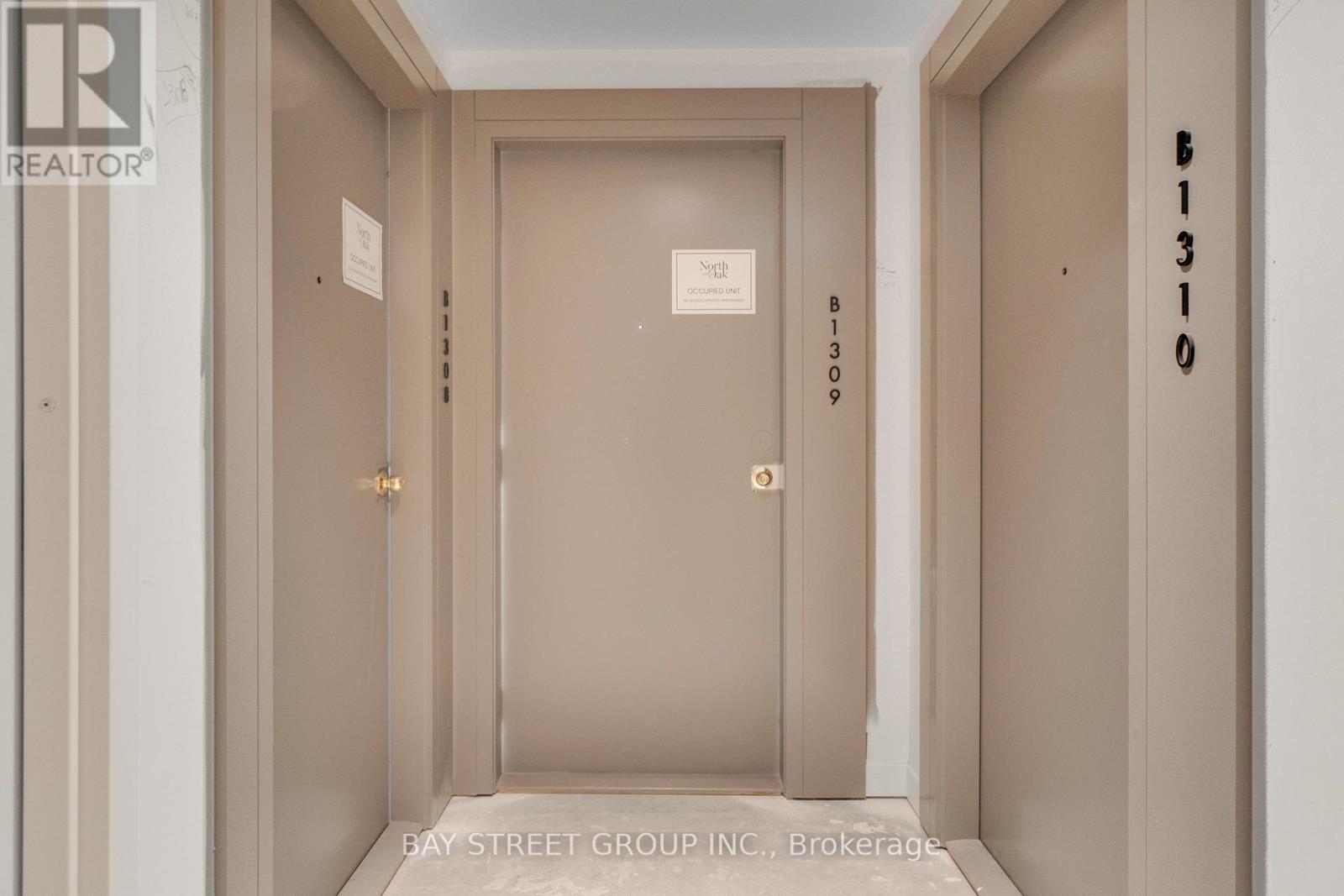 1309 - 3071 Trafalgar Road, Oakville, Ontario  L6H 8C6 - Photo 6 - W12558246