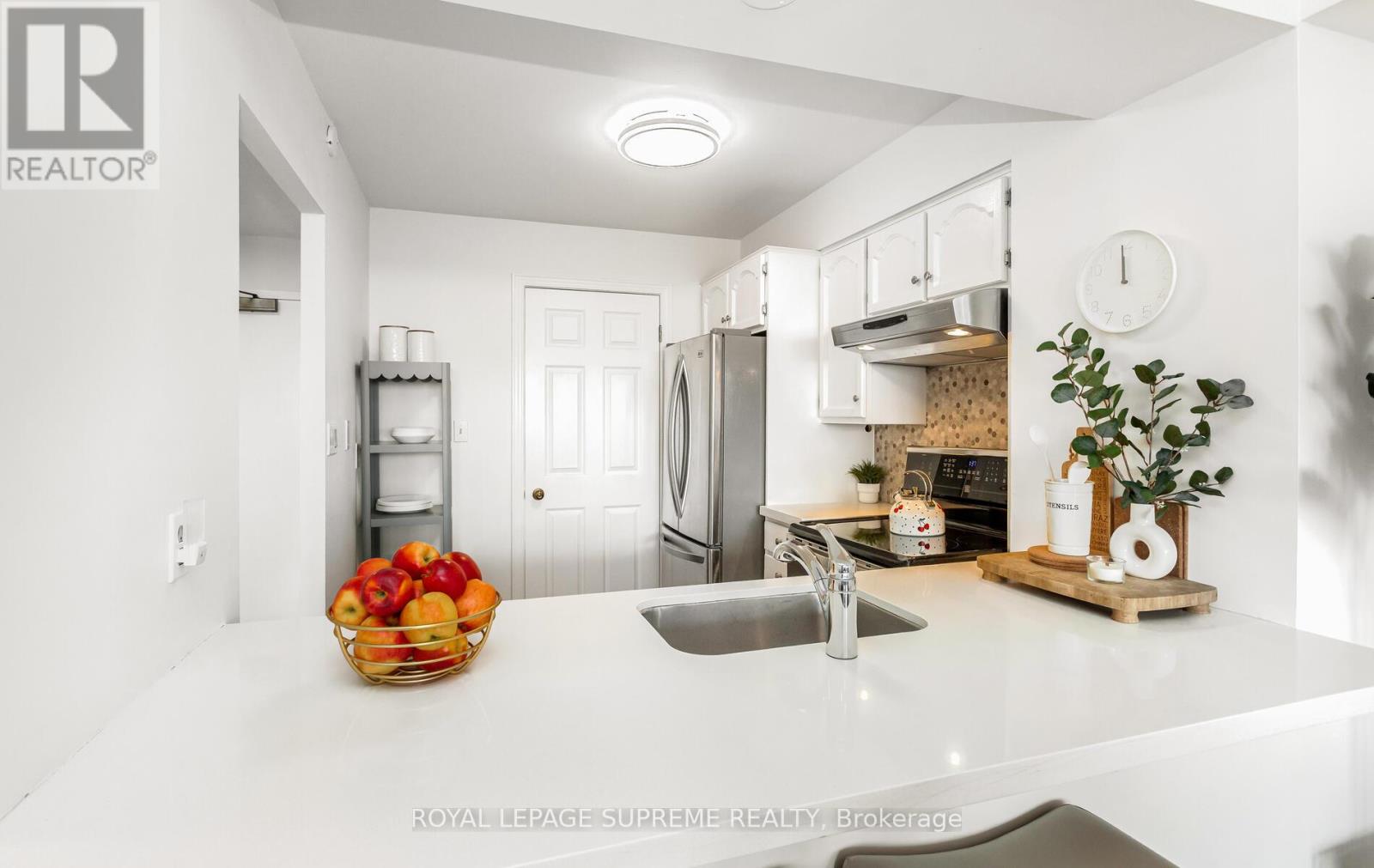 1007 - 1 Aberfoyle Crescent, Toronto, Ontario  M8X 2X8 - Photo 14 - W12558250