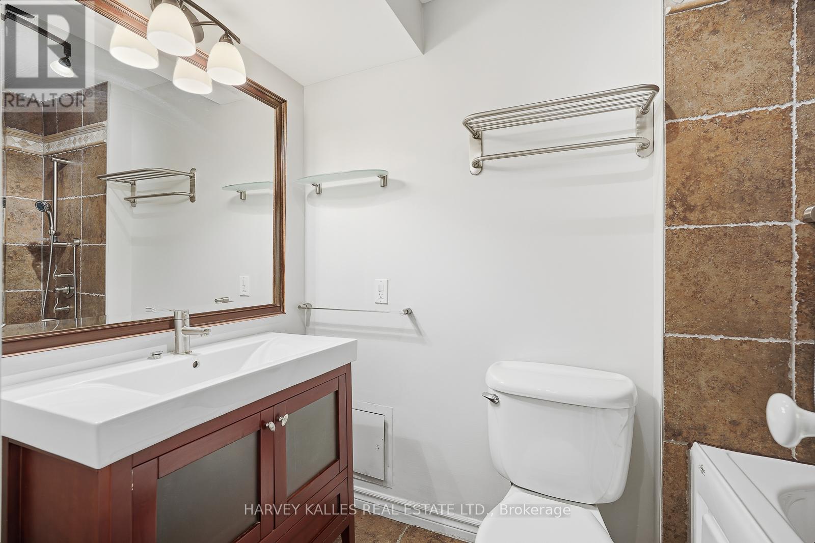 501 - 965 Inverhouse Drive, Mississauga, Ontario  L5J 4B4 - Photo 20 - W12558256