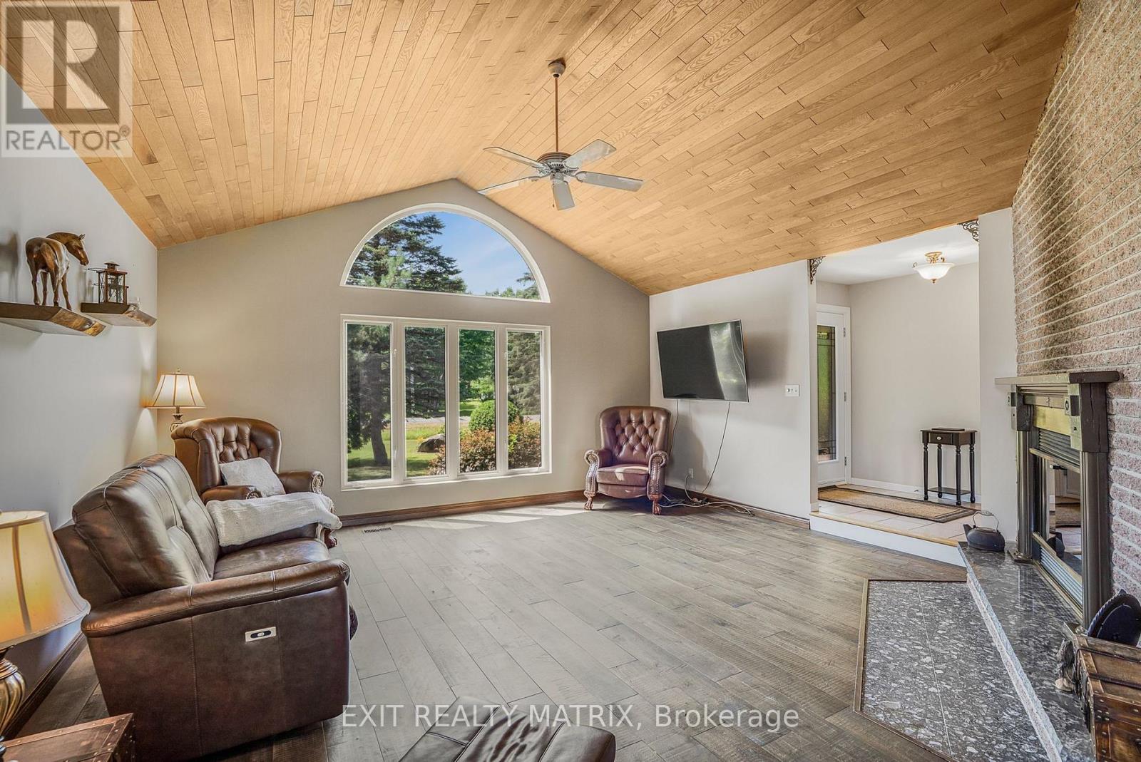 3245 Pattee Road, East Hawkesbury, Ontario  K6A 2R2 - Photo 20 - X12332388