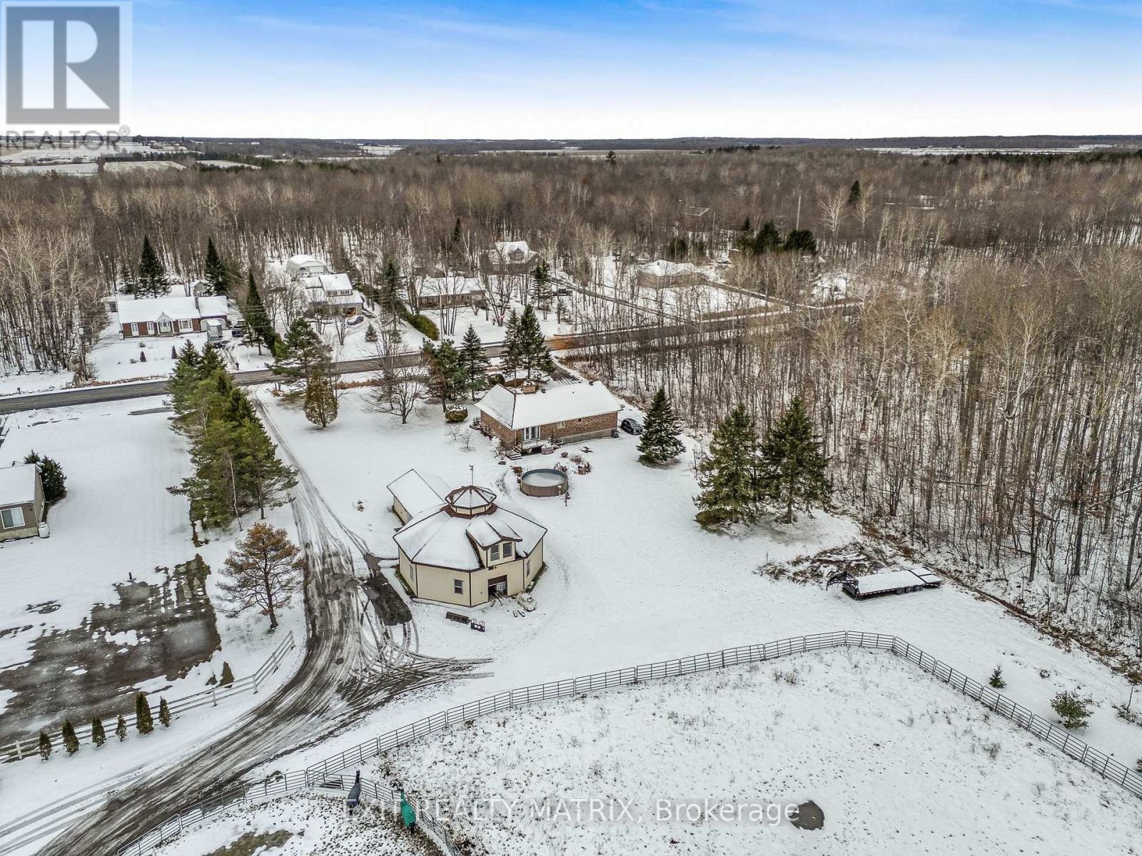 3245 Pattee Road, East Hawkesbury, Ontario  K6A 2R2 - Photo 11 - X12332388