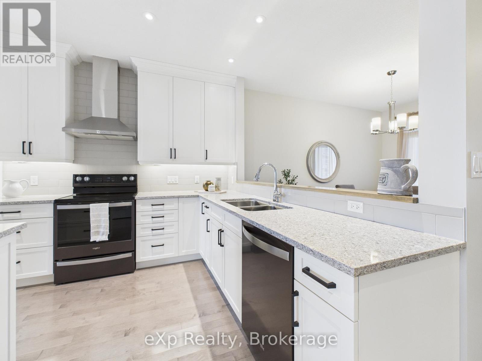 494 Ivings Drive, Saugeen Shores, Ontario  N0H 2C0 - Photo 18 - X12558504