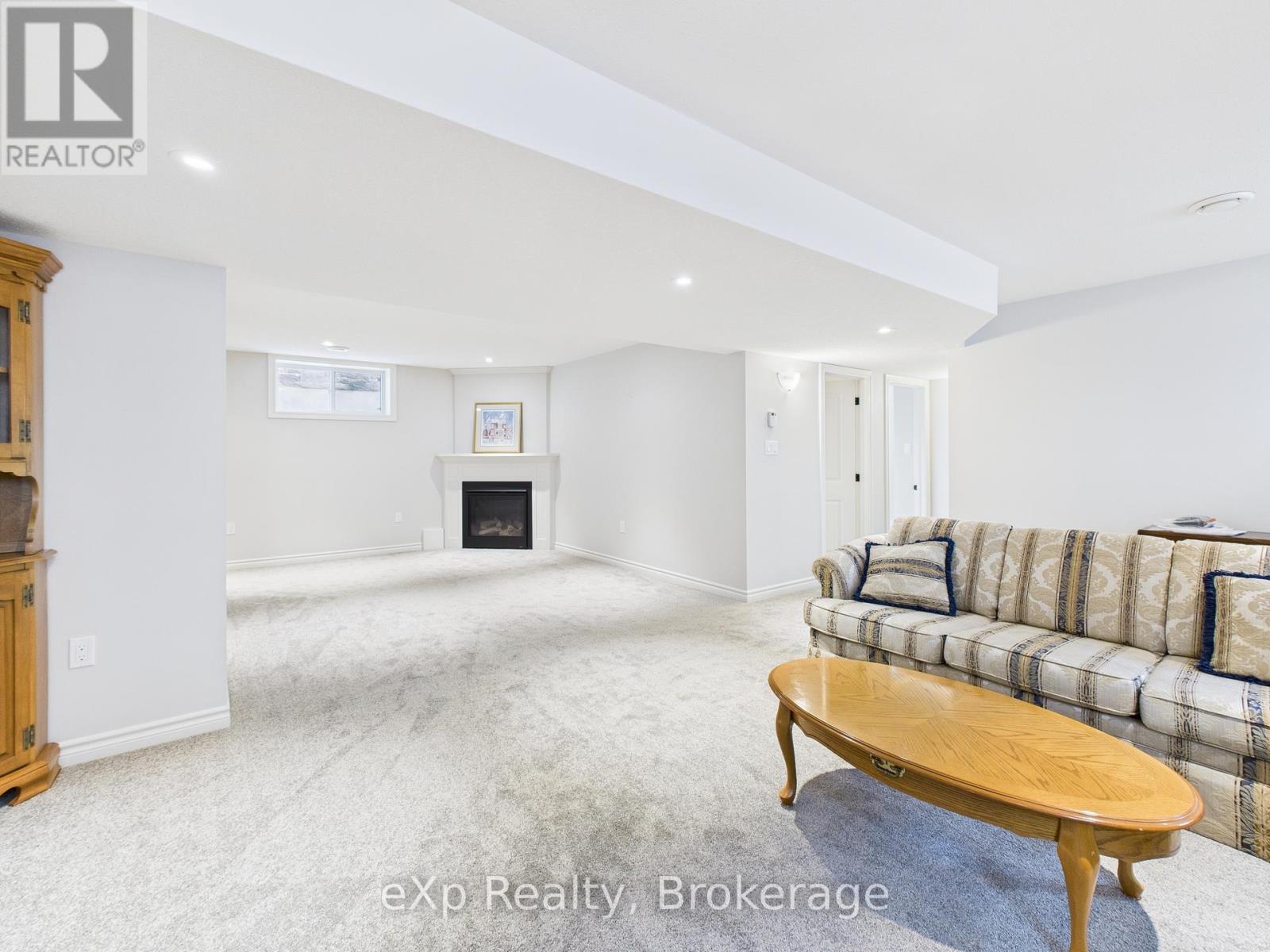 494 Ivings Drive, Saugeen Shores, Ontario  N0H 2C0 - Photo 35 - X12558504