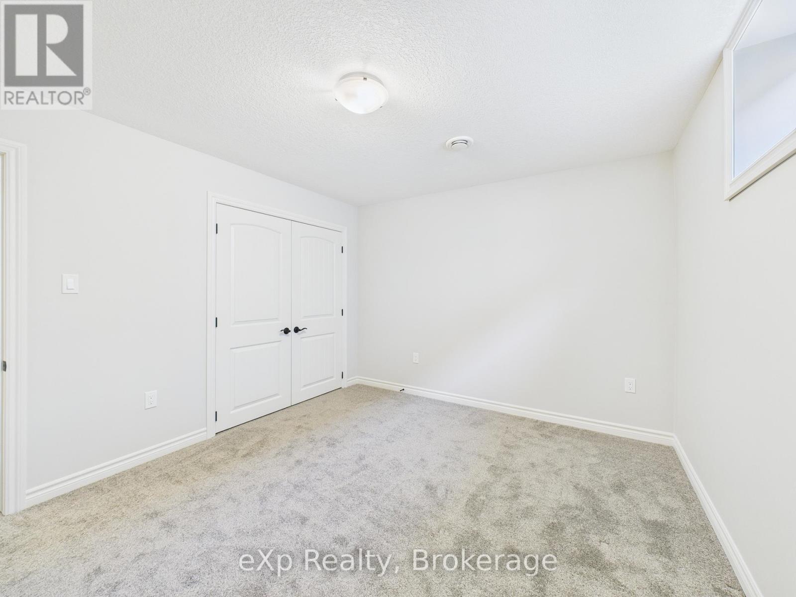 494 Ivings Drive, Saugeen Shores, Ontario  N0H 2C0 - Photo 42 - X12558504