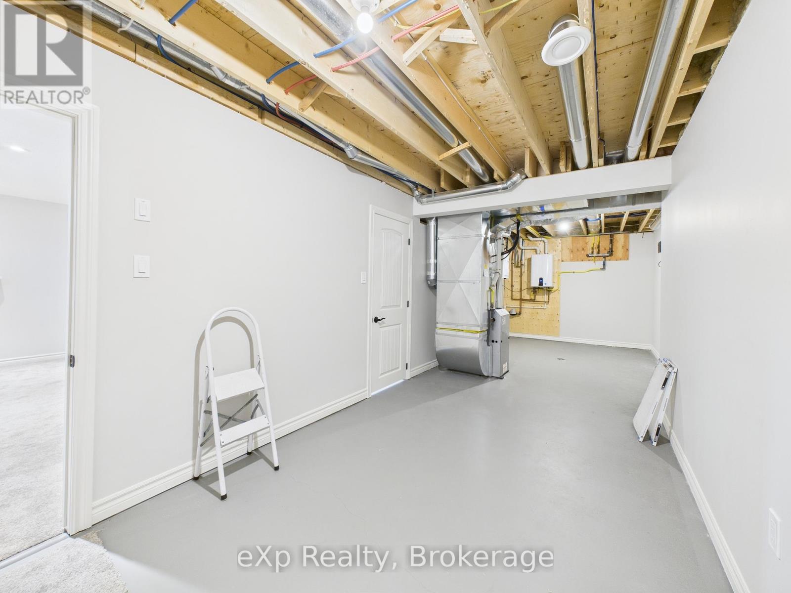 494 Ivings Drive, Saugeen Shores, Ontario  N0H 2C0 - Photo 47 - X12558504