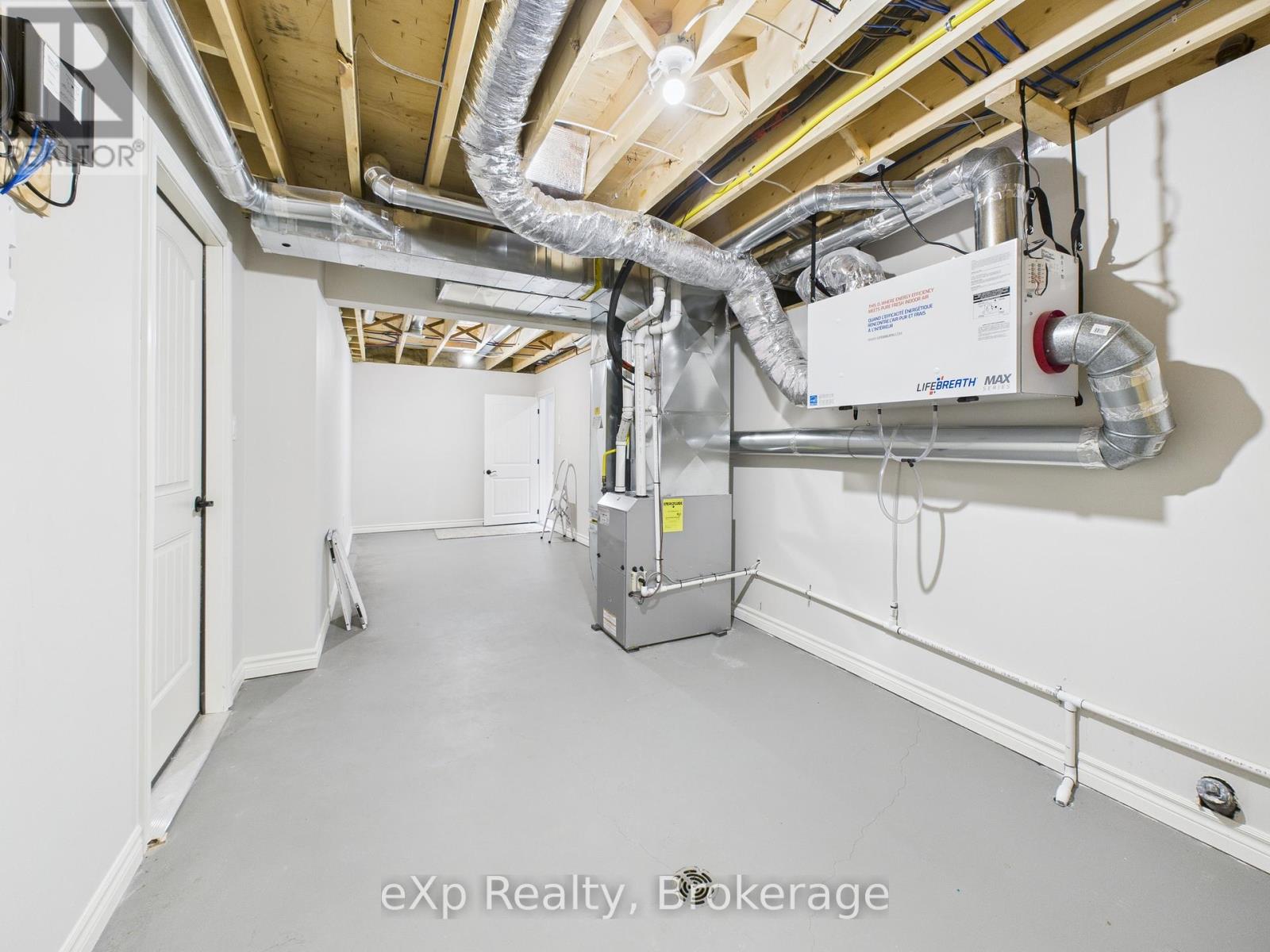 494 Ivings Drive, Saugeen Shores, Ontario  N0H 2C0 - Photo 48 - X12558504