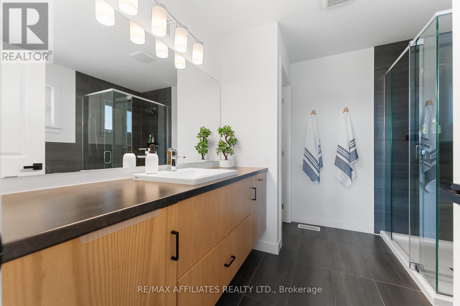 17 Fanning Street, Carleton Place, Ontario  K7C 0J2 - Photo 29 - X12465235