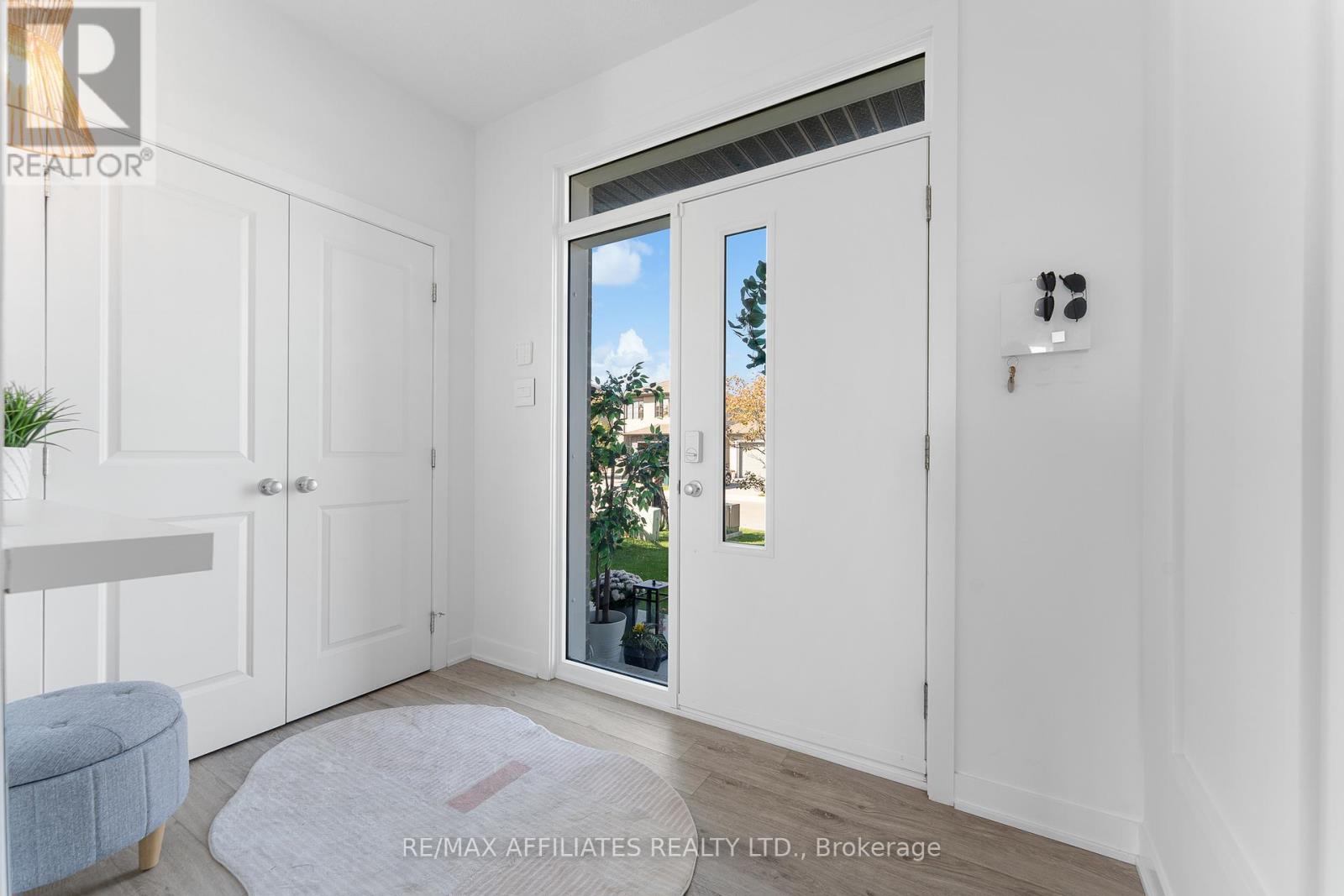 17 Fanning Street, Carleton Place, Ontario  K7C 0J2 - Photo 4 - X12465235