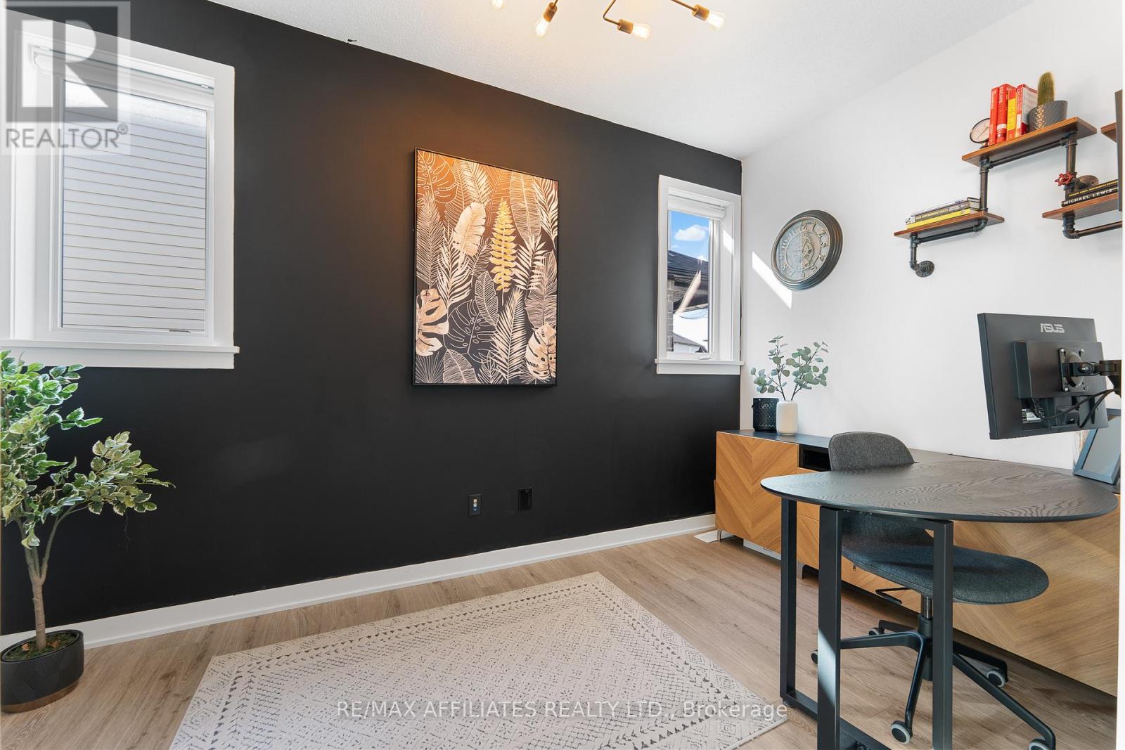 17 Fanning Street, Carleton Place, Ontario  K7C 0J2 - Photo 6 - X12465235