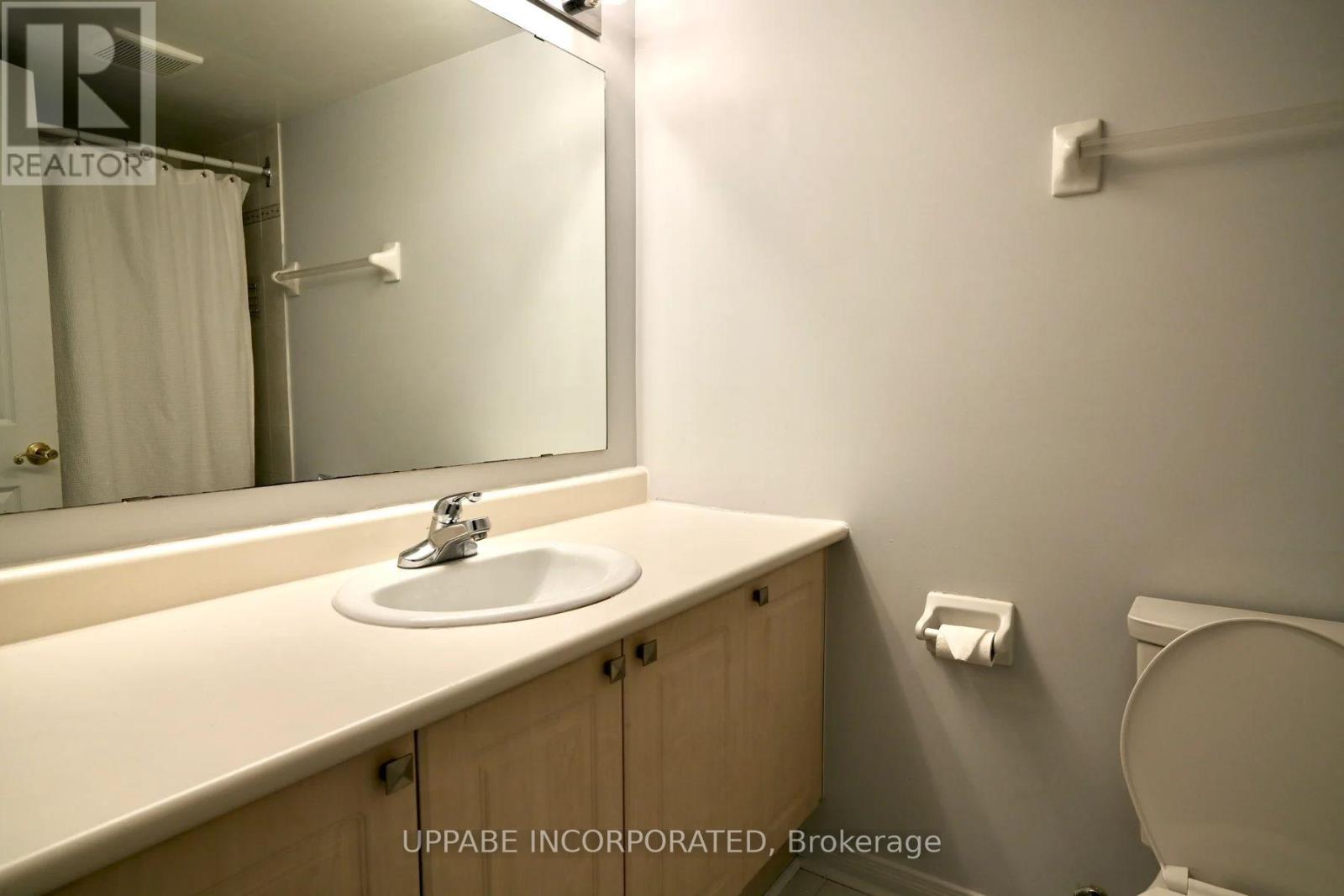 6a - 310 Central Park Drive, Ottawa, Ontario K2C 4G4 - Photo 9 - X12470744