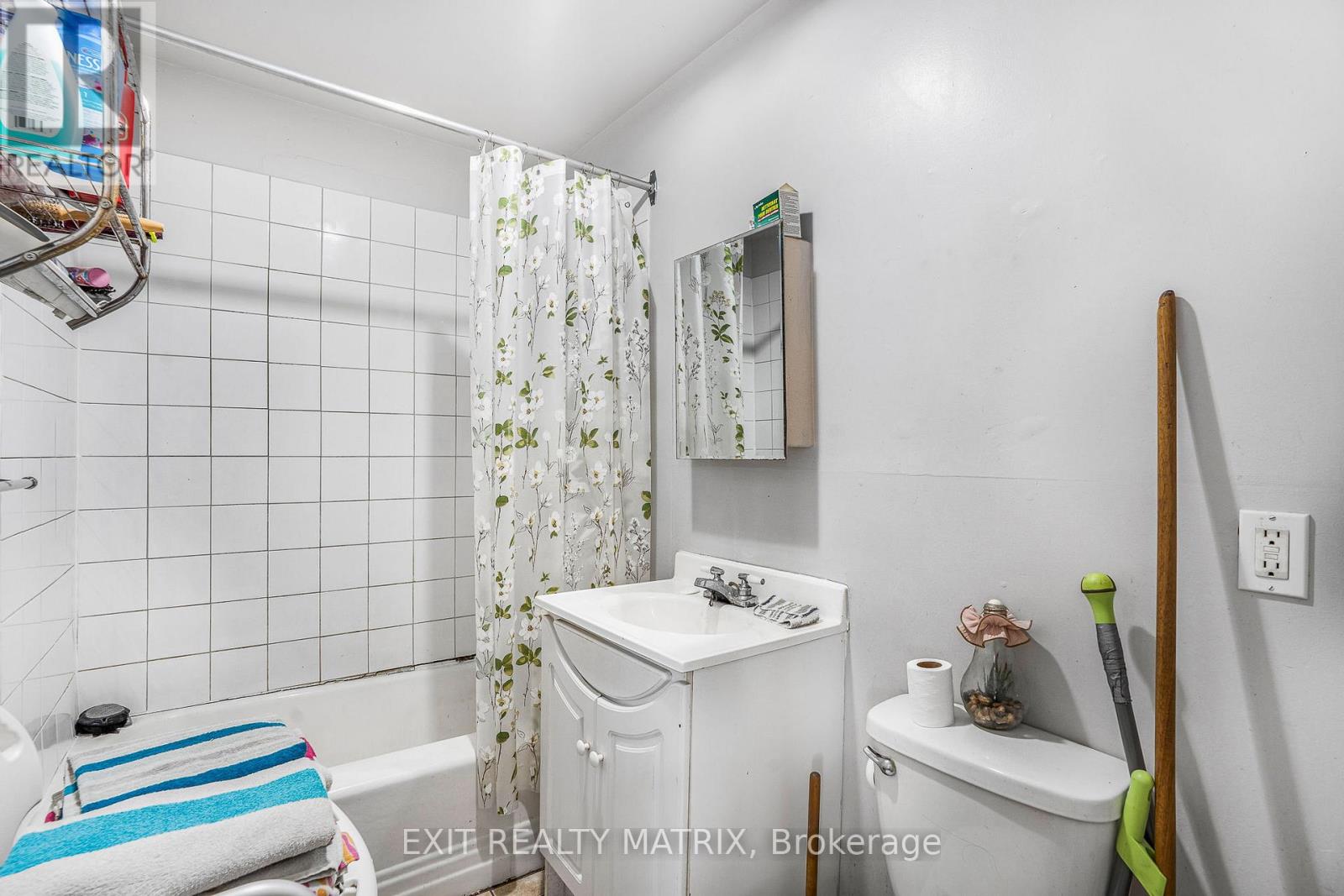 712-718 Main Street E, Hawkesbury, Ontario K6A 1B4 - Photo 23 - X12287717