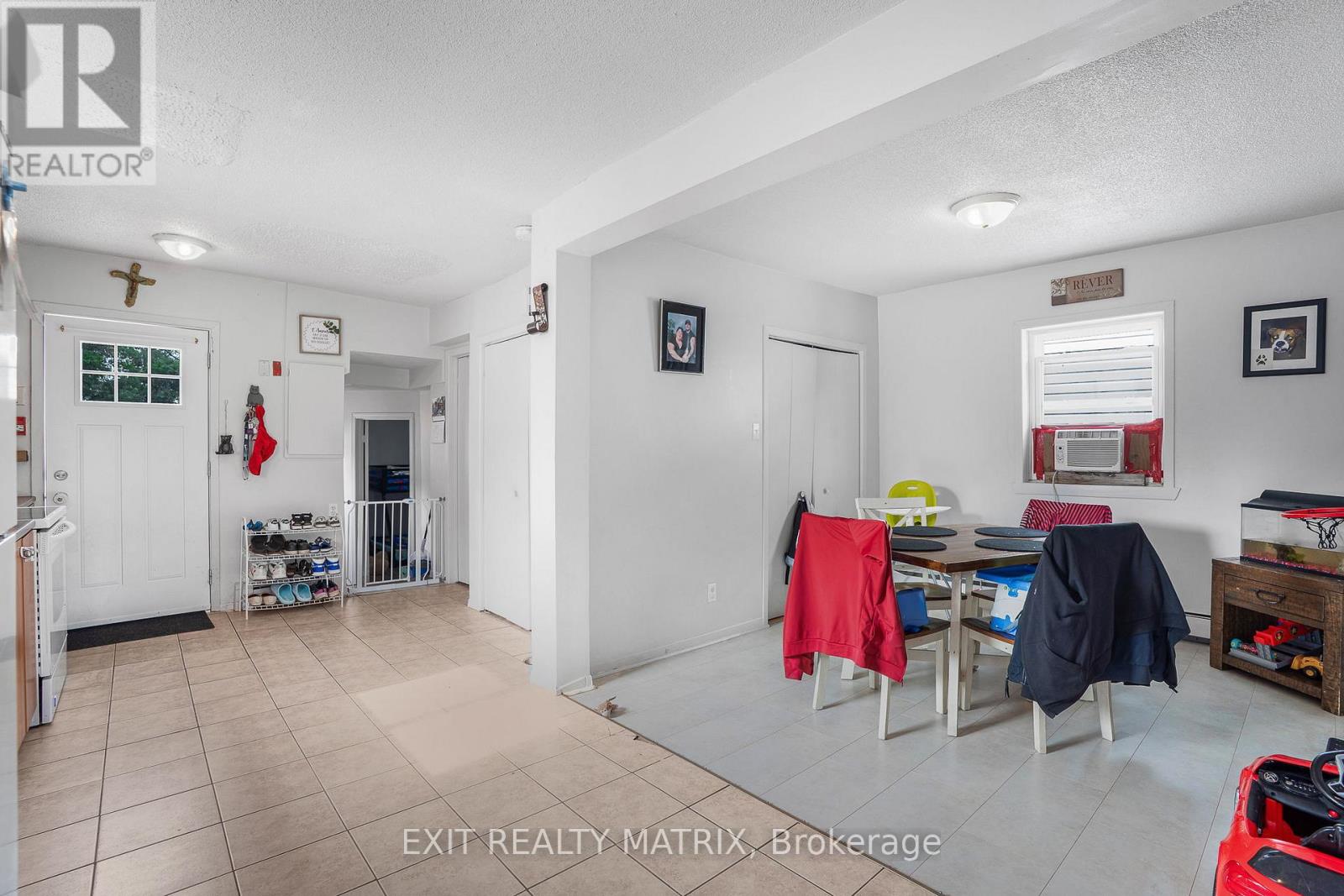 712-718 Main Street E, Hawkesbury, Ontario K6A 1B4 - Photo 14 - X12287717