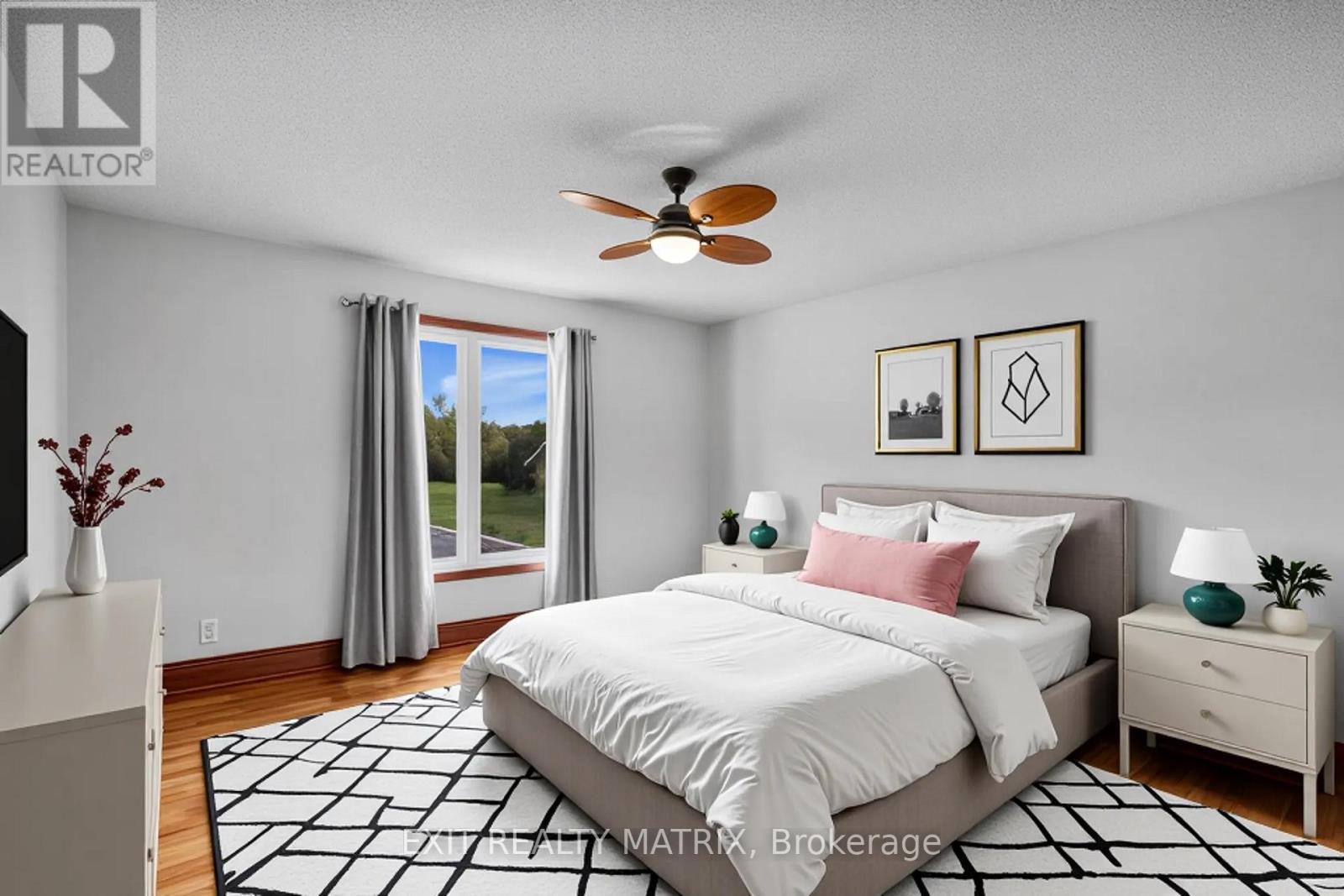 1582 Sandy Hill Road, Champlain, Ontario  K6A 2R2 - Photo 22 - X12462315