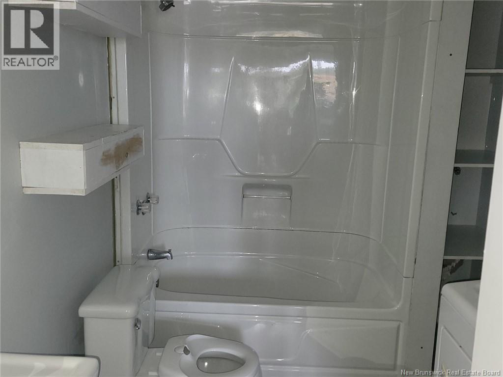 1700 Boulevard De La Mer, Sainte-Marie-Saint-Raphaël, New Brunswick  E8T 1P4 - Photo 7 - NB130325