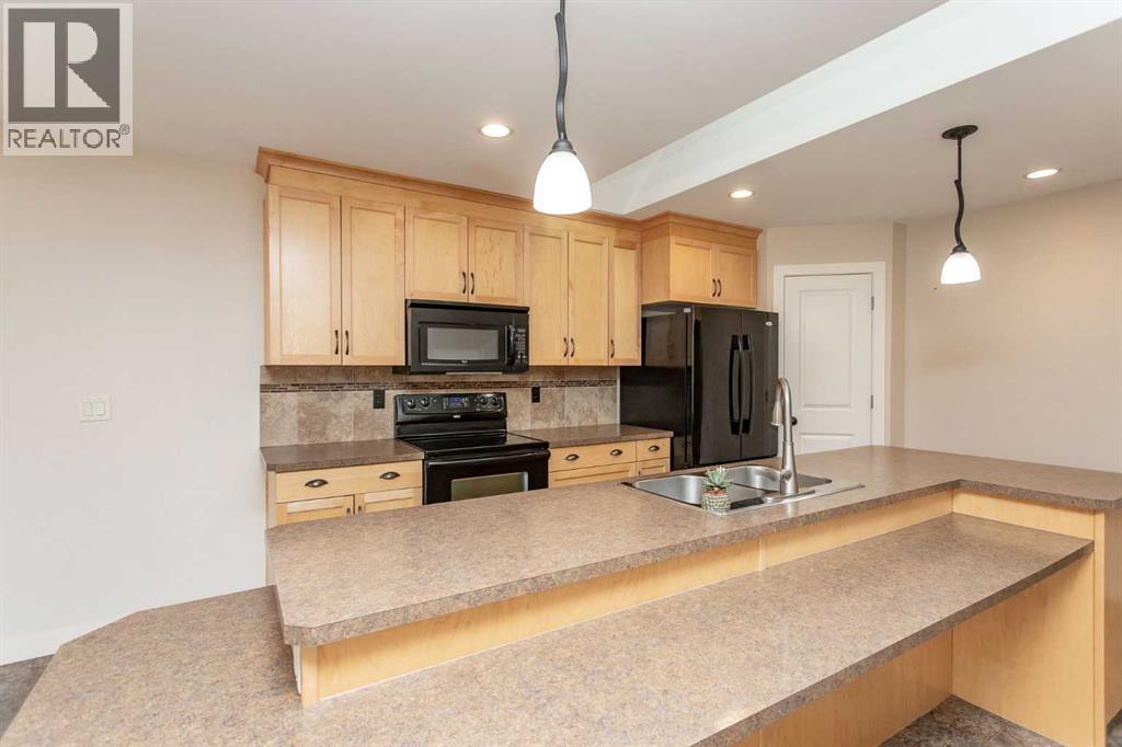 5422 49 Avenue, Lacombe, Alberta  T4L 1S6 - Photo 10 - A2266591