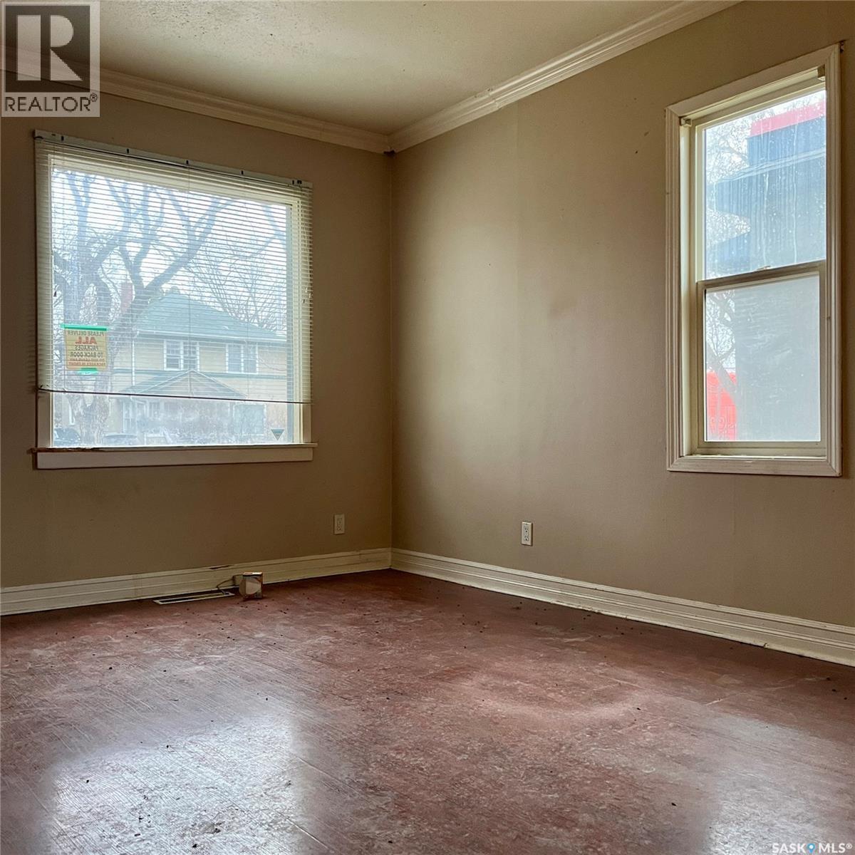 1225 B Avenue N, Saskatoon, Saskatchewan  S7L 1G4 - Photo 5 - SK024320