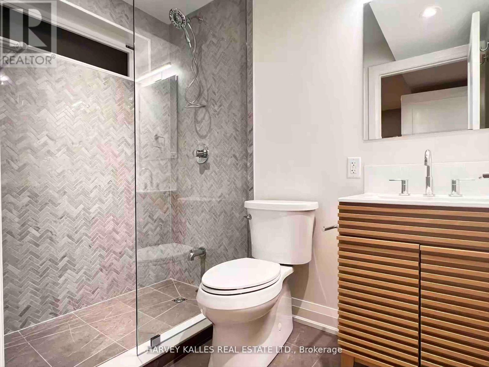 1 - 24 Sullivan Street, Toronto, Ontario  M5T 1B9 - Photo 8 - C12558276