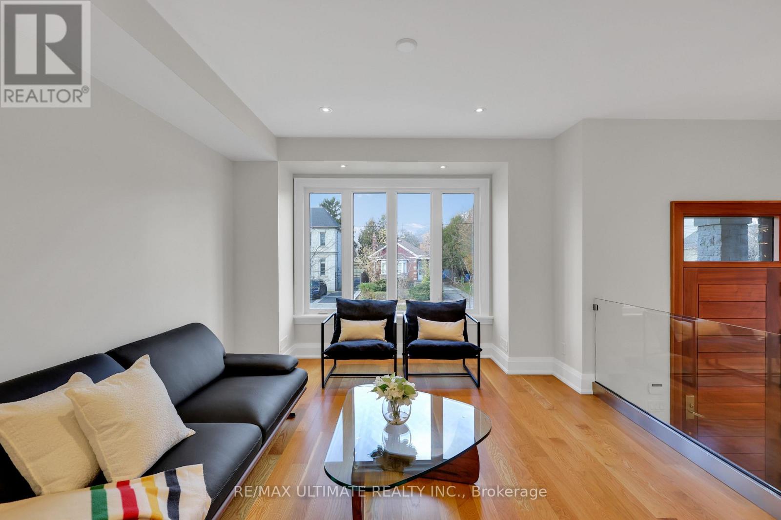 743 Glencairn Avenue, Toronto, Ontario  M6B 1Z9 - Photo 2 - C12558336