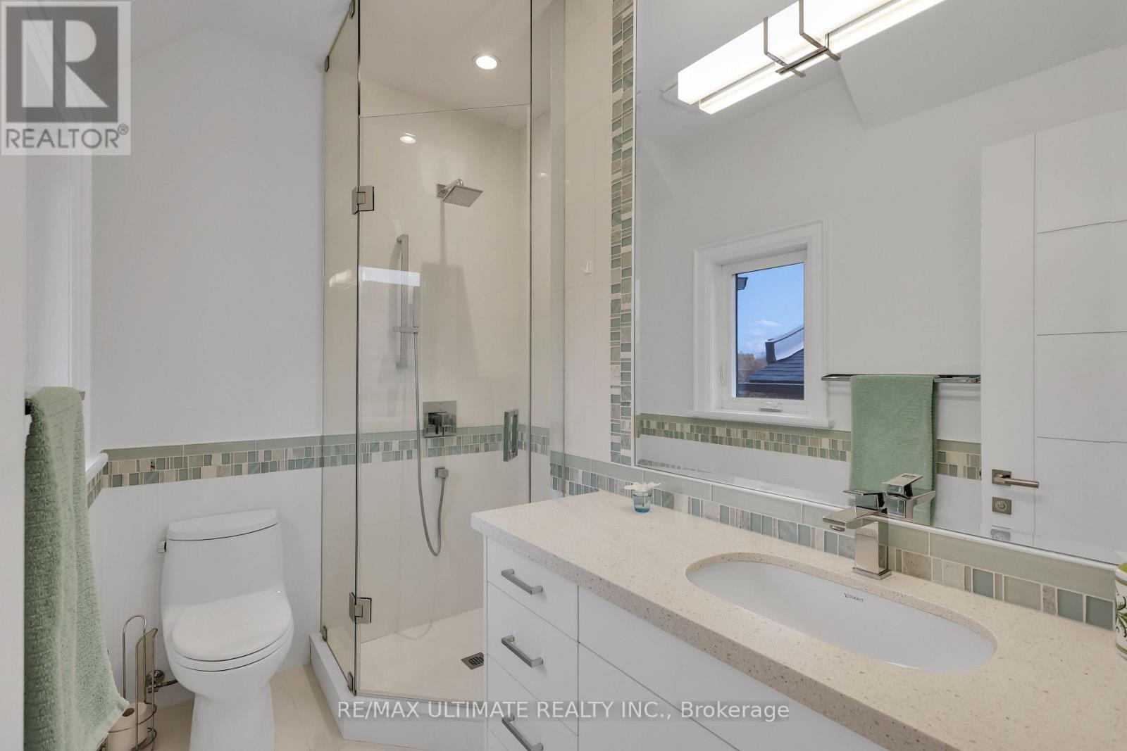 743 Glencairn Avenue, Toronto, Ontario  M6B 1Z9 - Photo 26 - C12558336