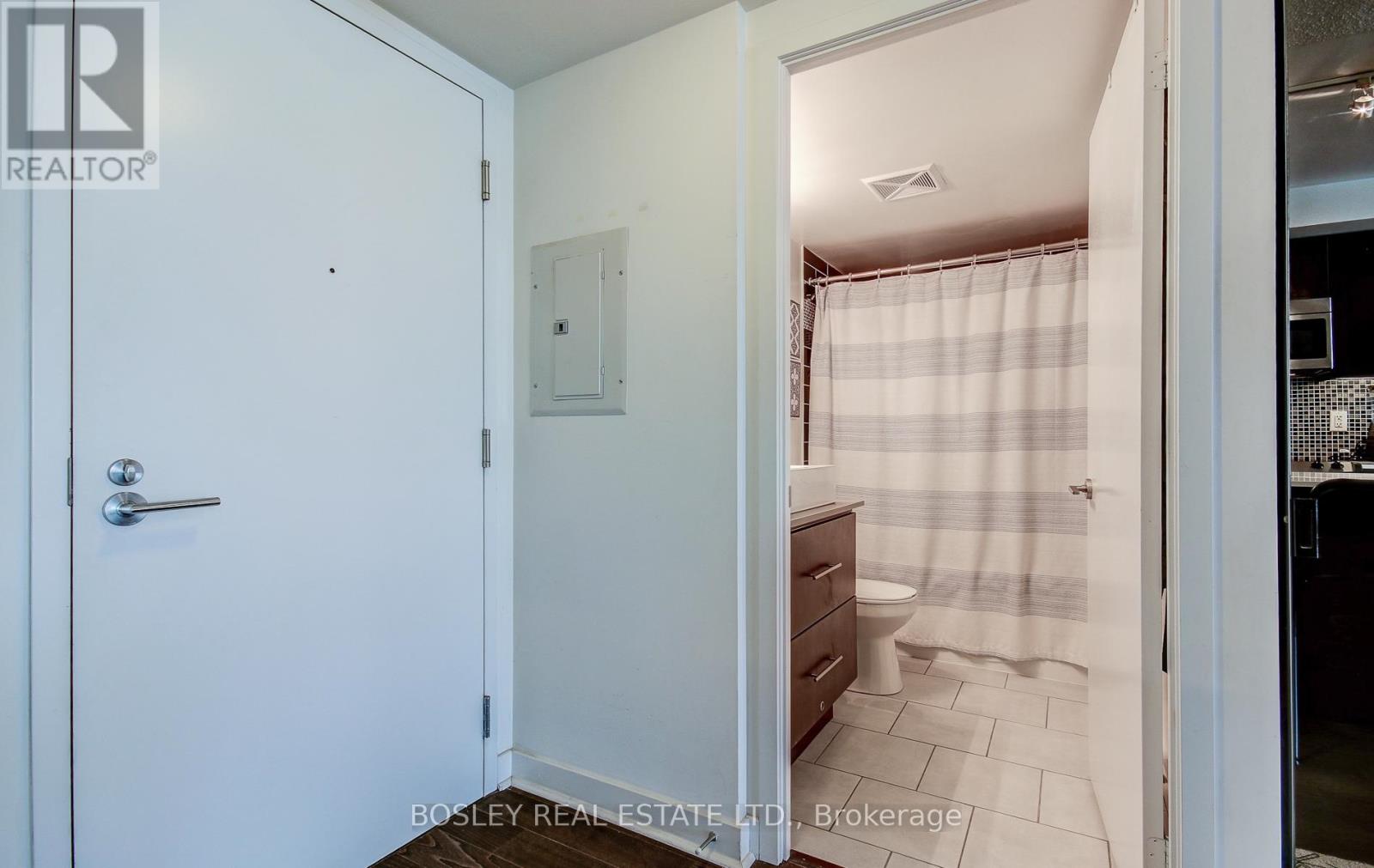 412 - 1171 Queen Street W, Toronto, Ontario  M6J 1J6 - Photo 32 - C12558476