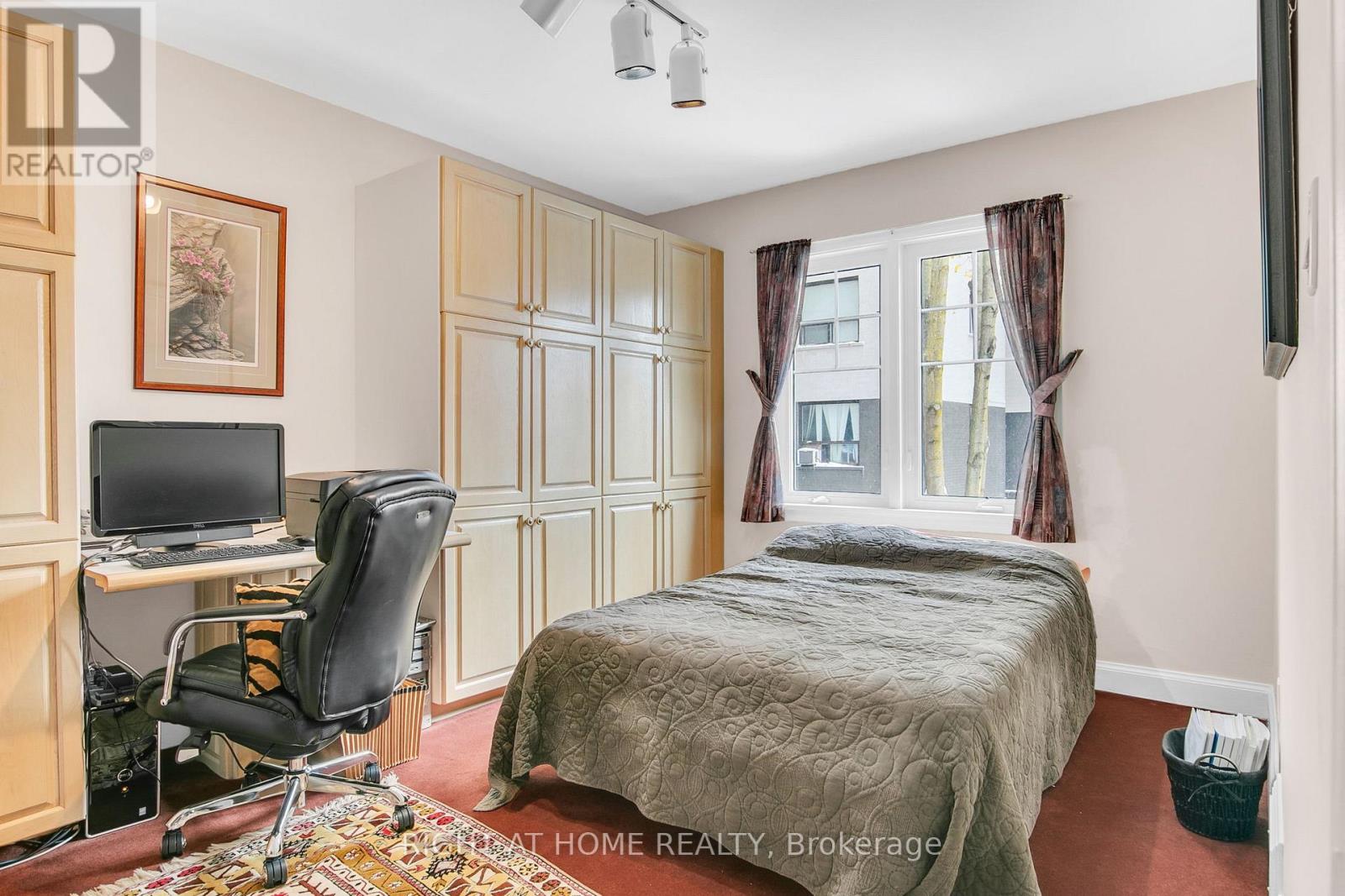 77 Ava Road, Toronto, Ontario  M6C 1V6 - Photo 19 - C12558498