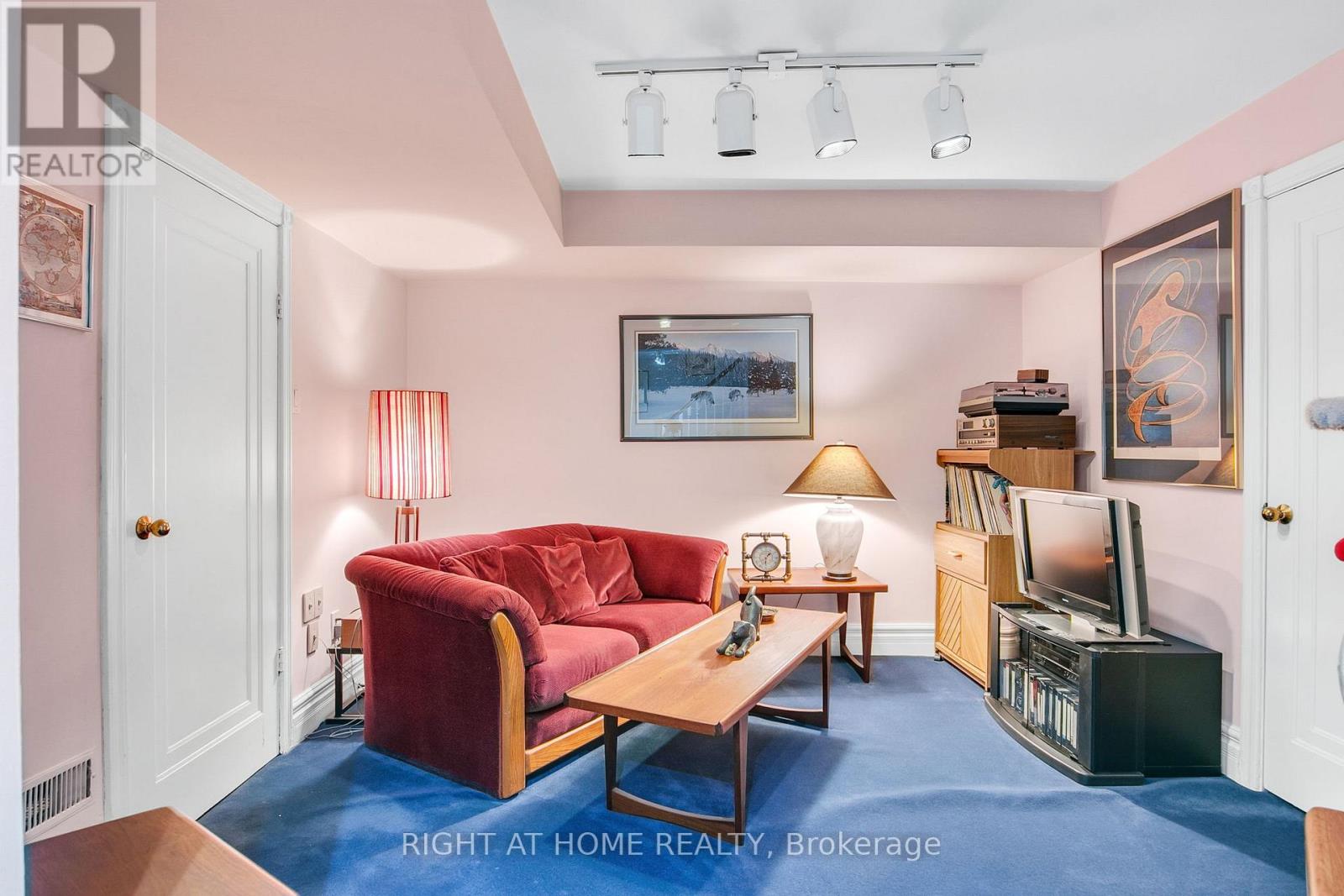 77 Ava Road, Toronto, Ontario  M6C 1V6 - Photo 23 - C12558498