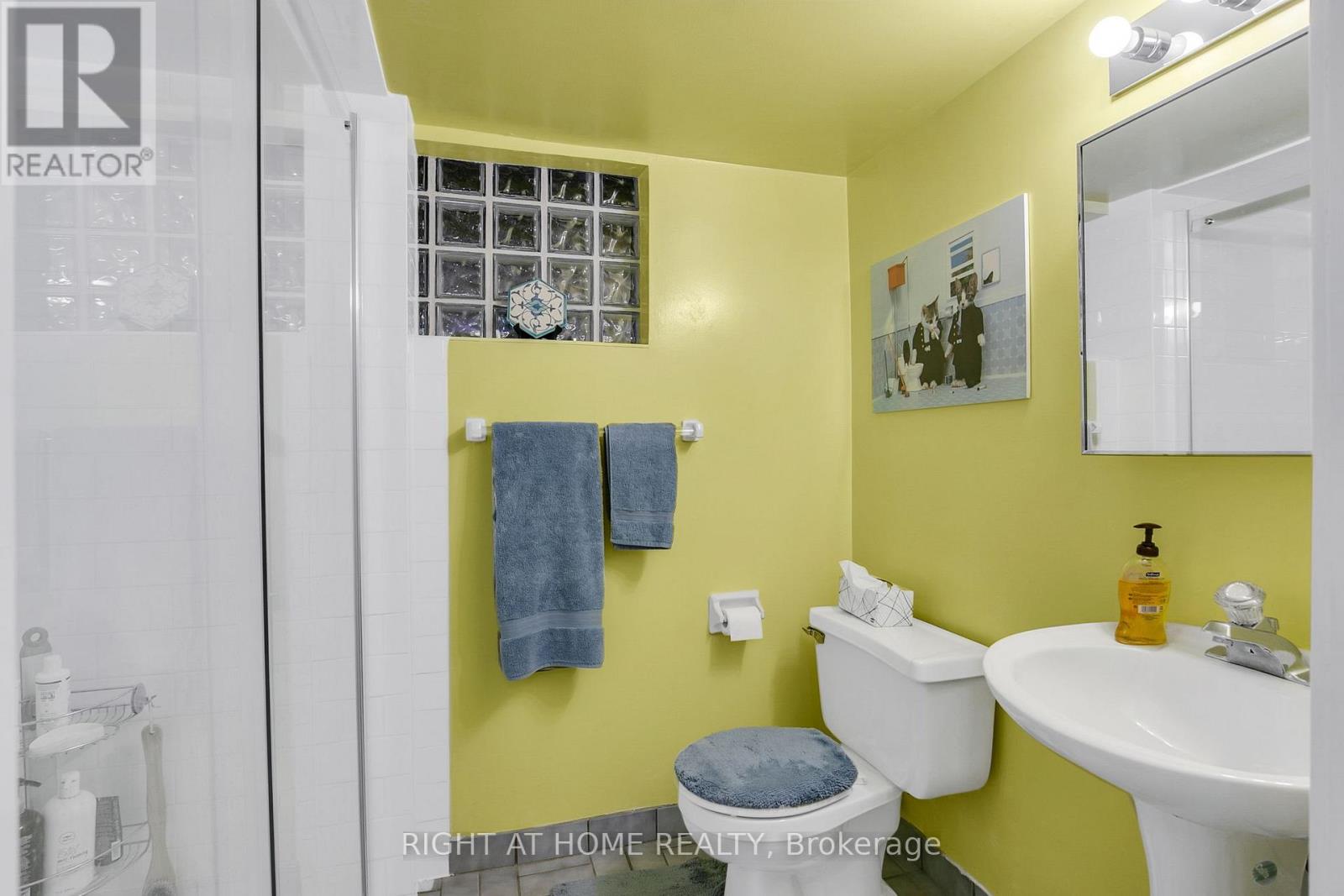 77 Ava Road, Toronto, Ontario  M6C 1V6 - Photo 27 - C12558498