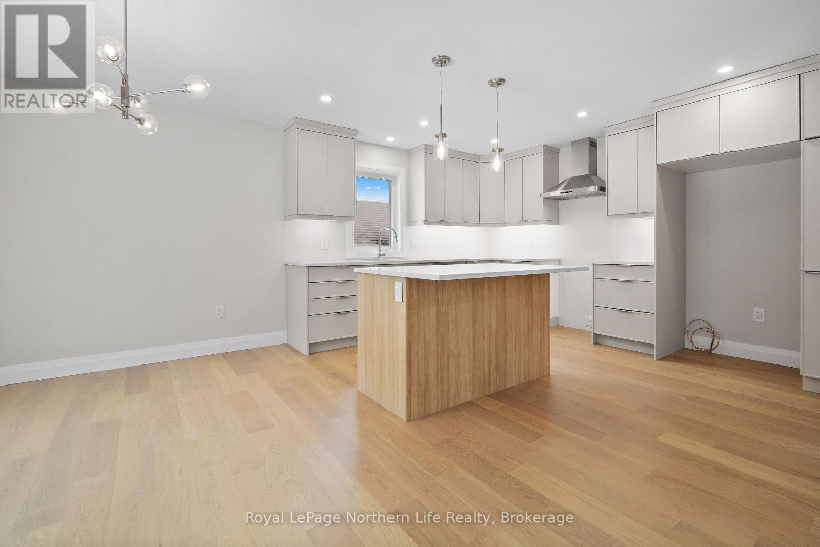 134 Andrew Avenue, North Bay, Ontario  P1B 0G8 - Photo 13 - X12558096