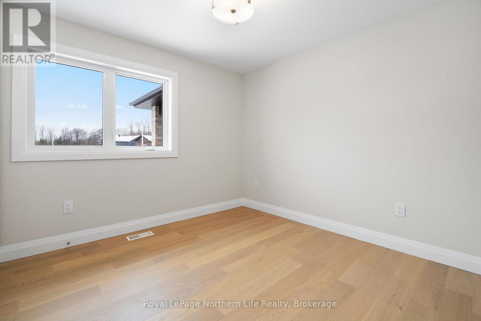 134 Andrew Avenue, North Bay, Ontario  P1B 0G8 - Photo 29 - X12558096