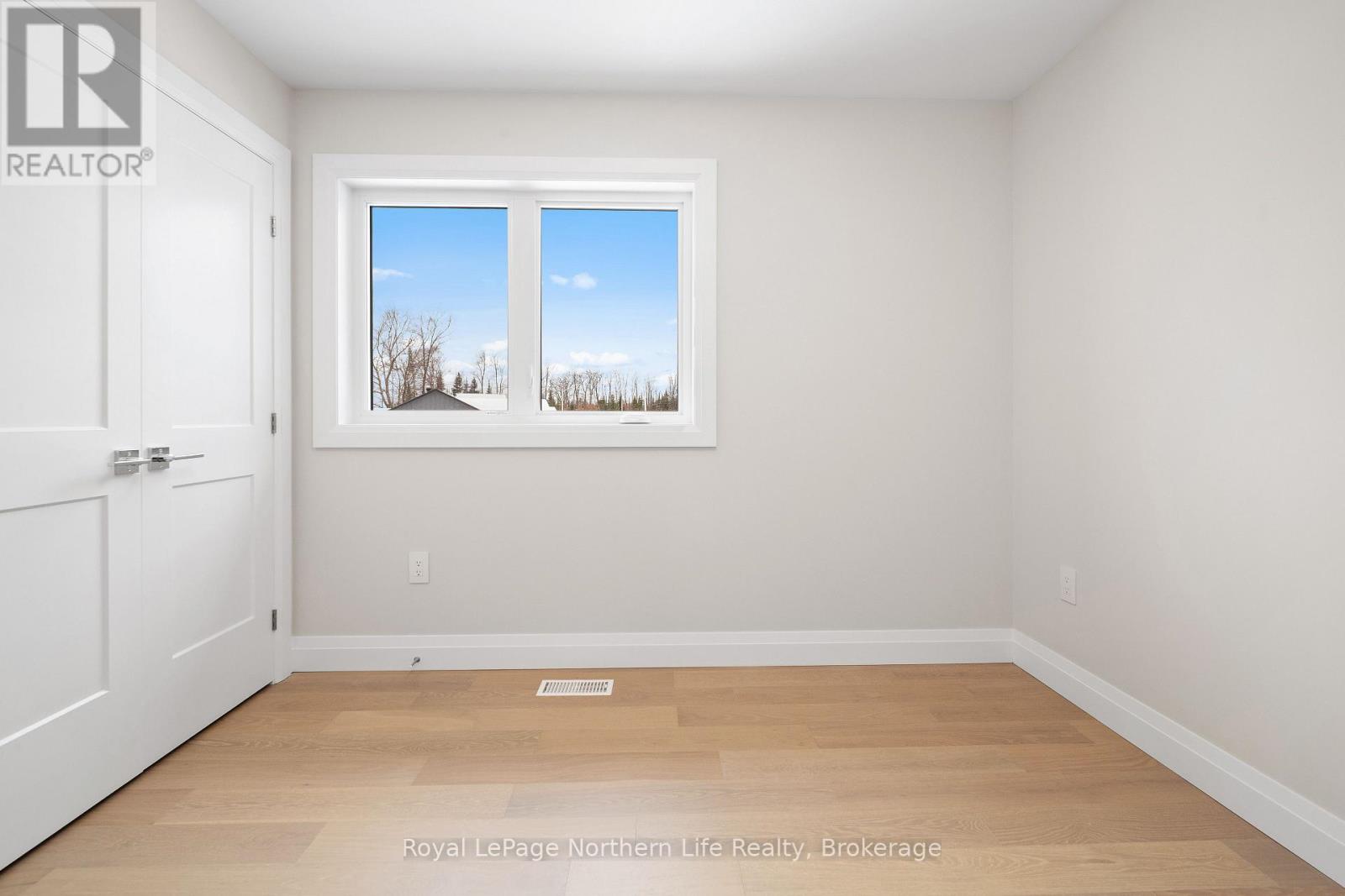 134 Andrew Avenue, North Bay, Ontario  P1B 0G8 - Photo 31 - X12558096