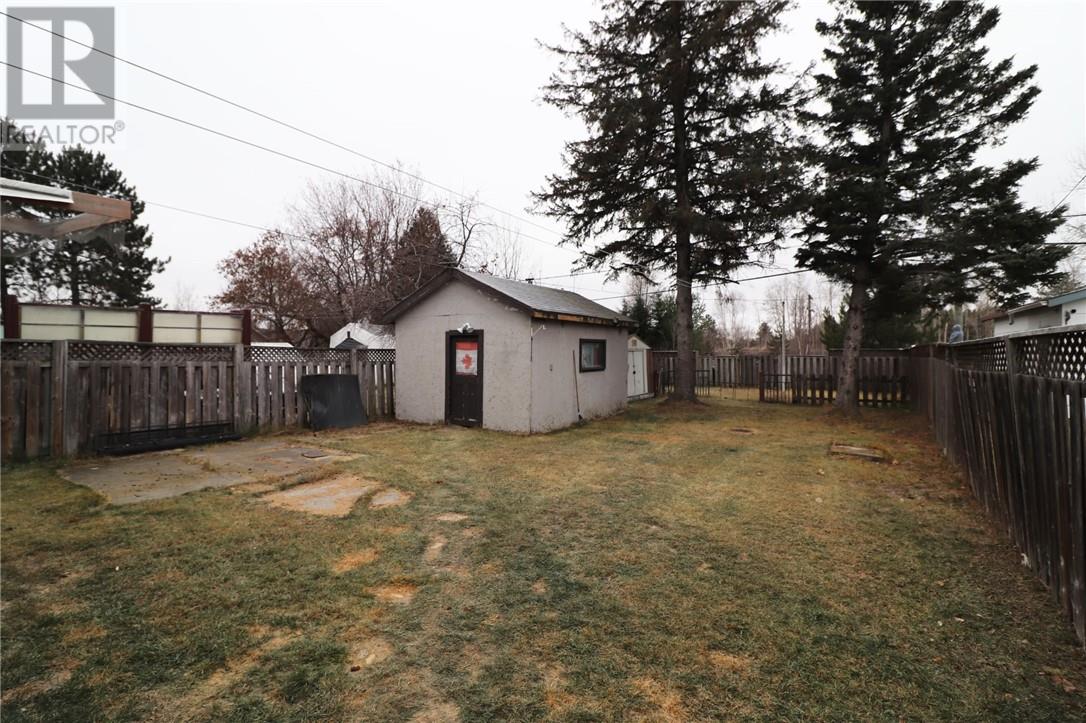 27 East Street, Coniston, Ontario  P0M 1M0 - Photo 2 - 2125705