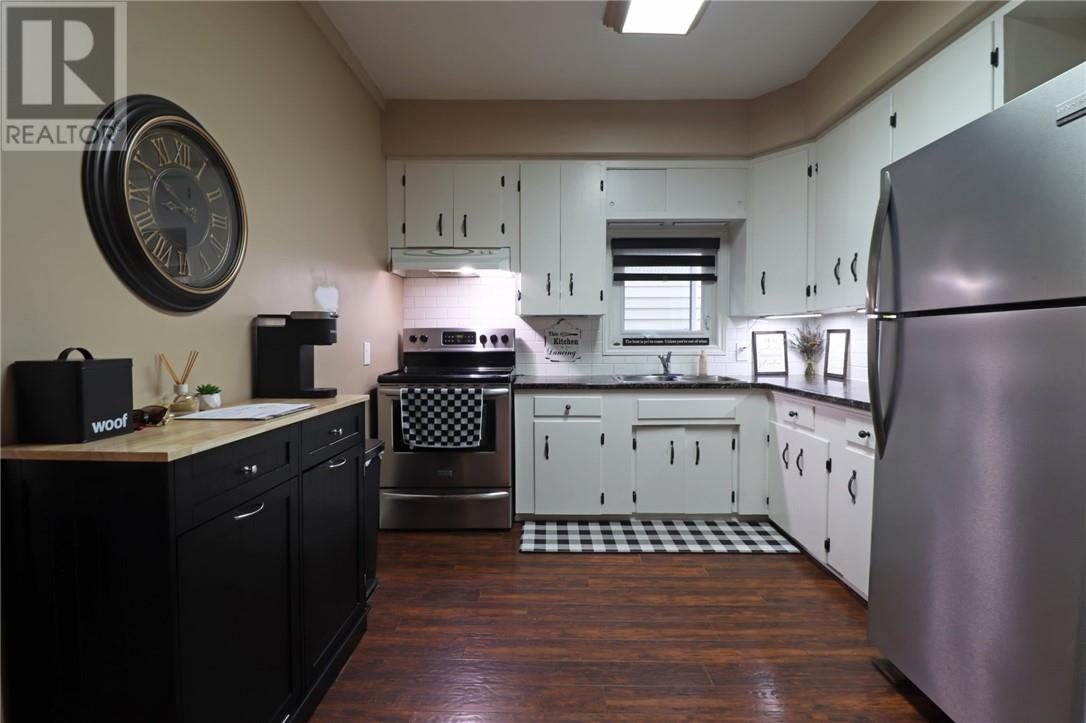 27 East Street, Coniston, Ontario  P0M 1M0 - Photo 3 - 2125705