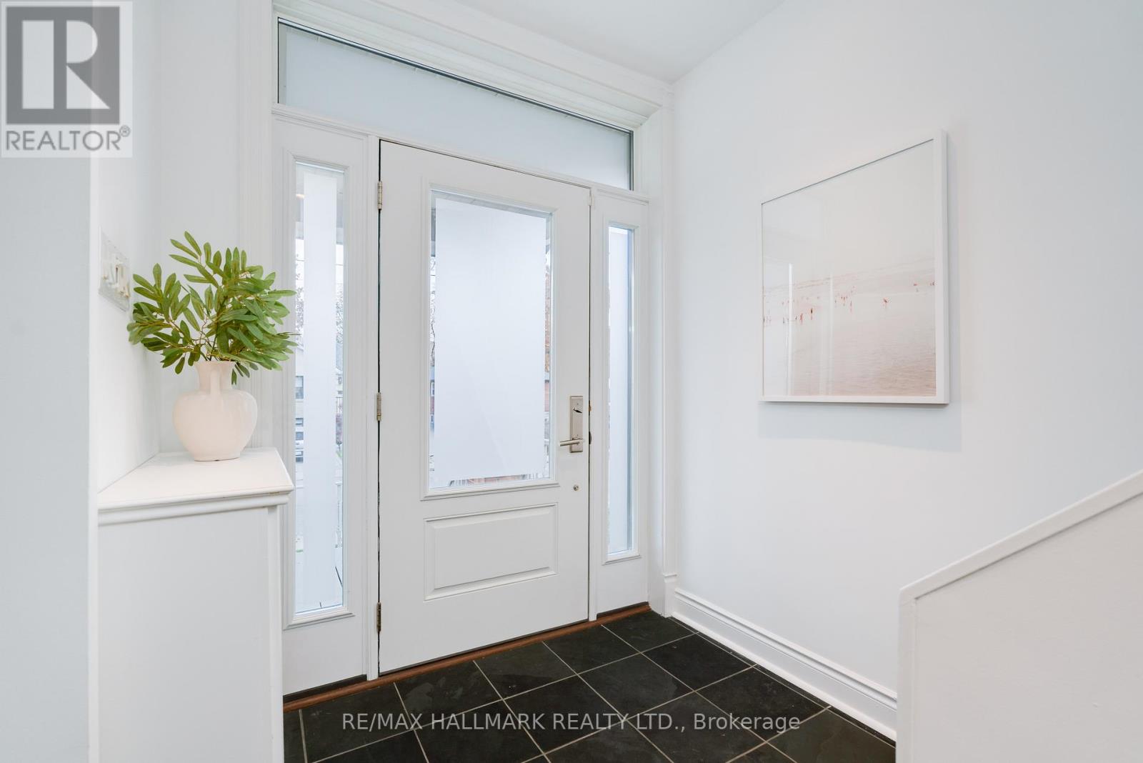 22 Sharpe Street, Toronto, Ontario  M1N 3T6 - Photo 3 - E12558434