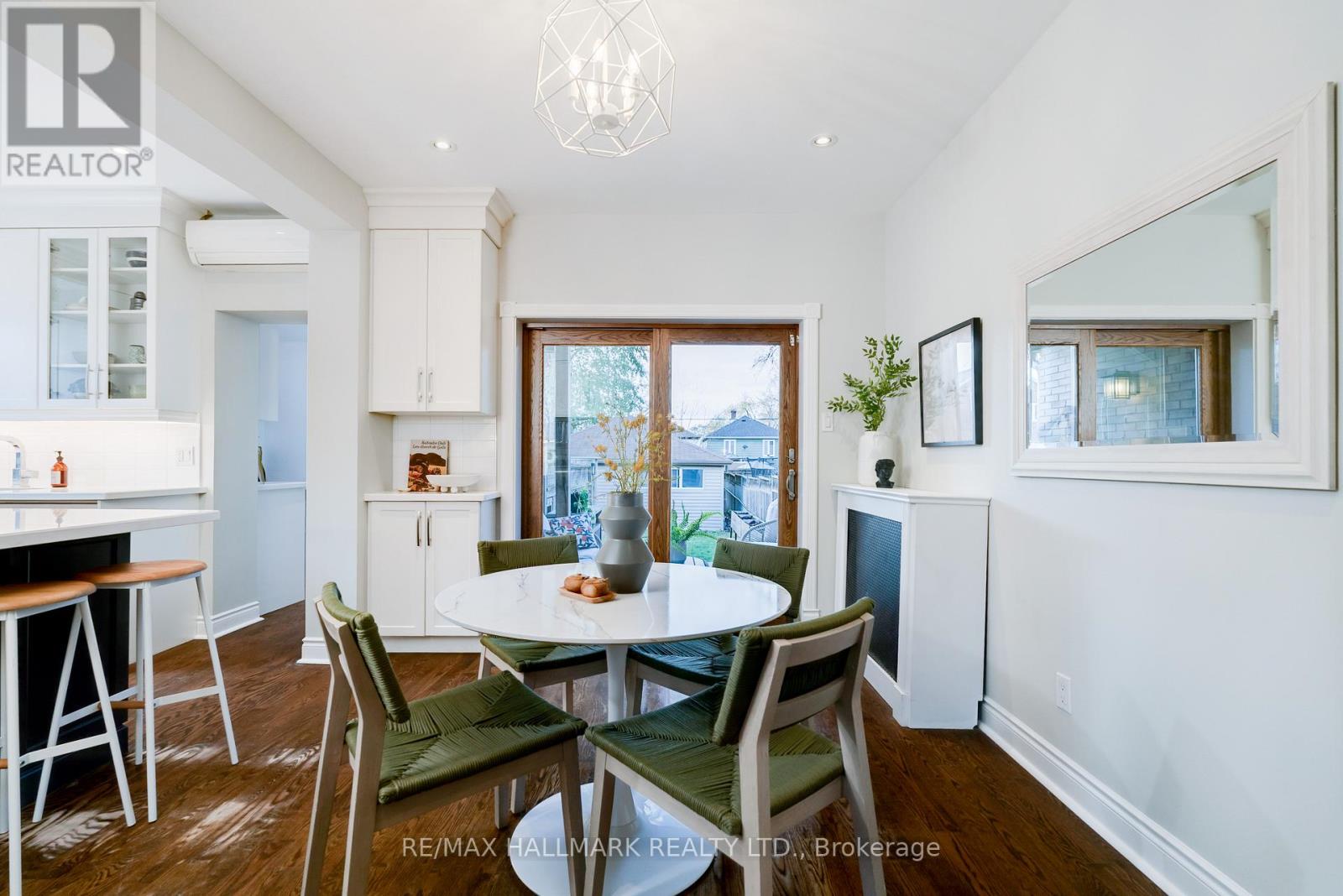 22 Sharpe Street, Toronto, Ontario  M1N 3T6 - Photo 7 - E12558434