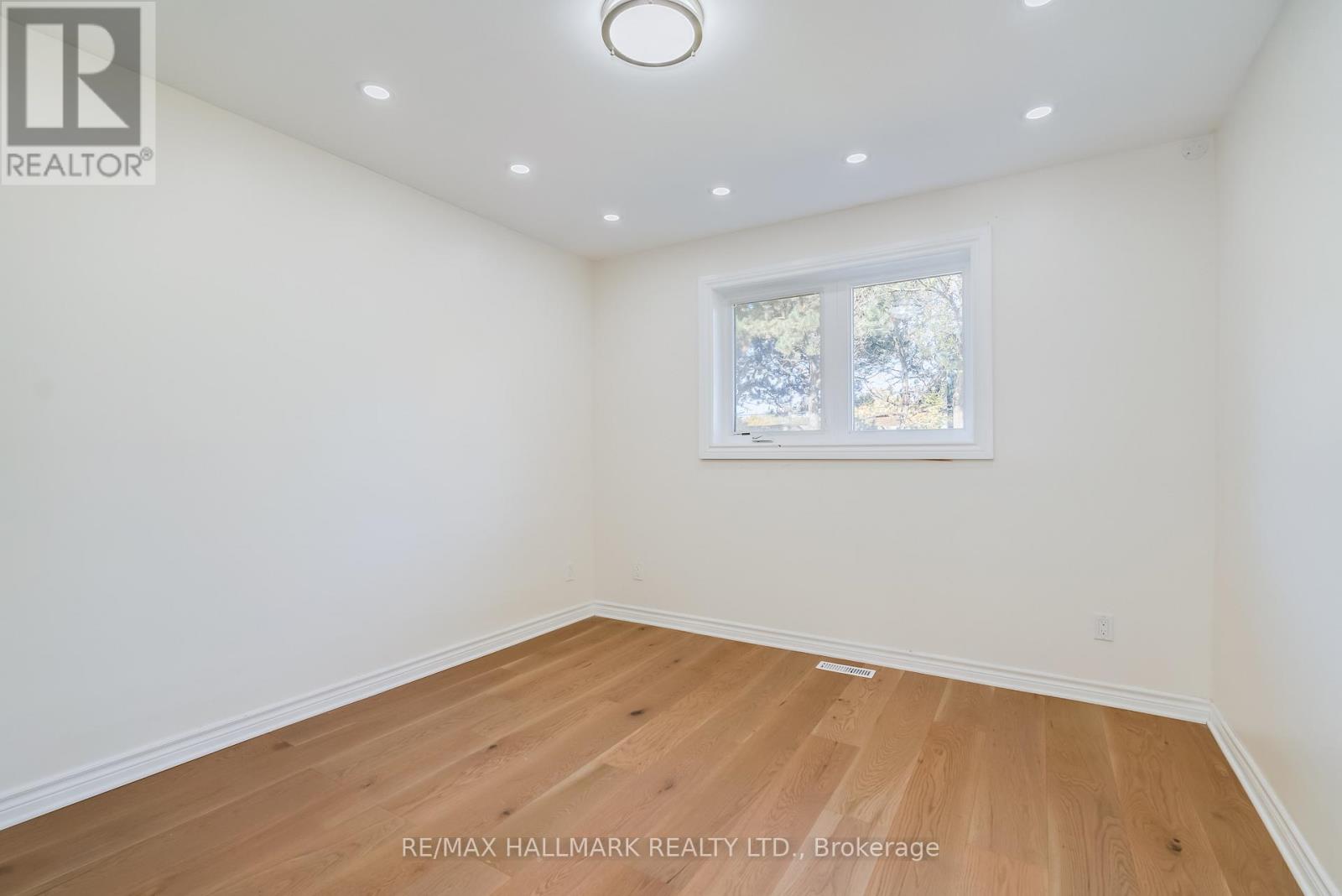 Main Floor - 188 Upper Canada Drive, Toronto, Ontario  M2P 1S8 - Photo 15 - C12528752