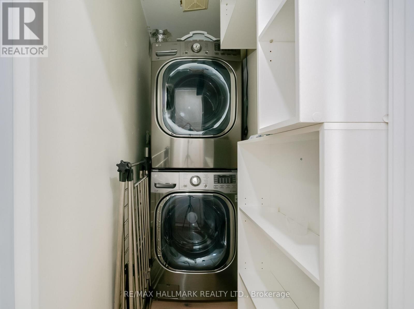 Main Floor - 188 Upper Canada Drive, Toronto, Ontario  M2P 1S8 - Photo 21 - C12528752