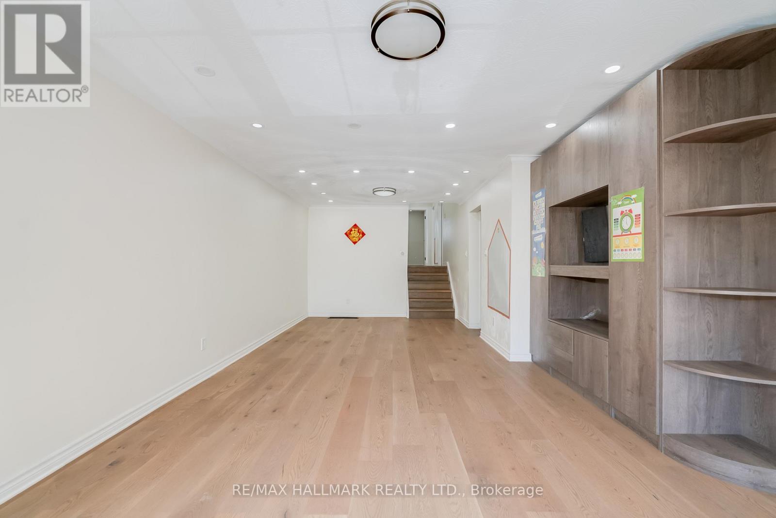 Main Floor - 188 Upper Canada Drive, Toronto, Ontario  M2P 1S8 - Photo 3 - C12528752