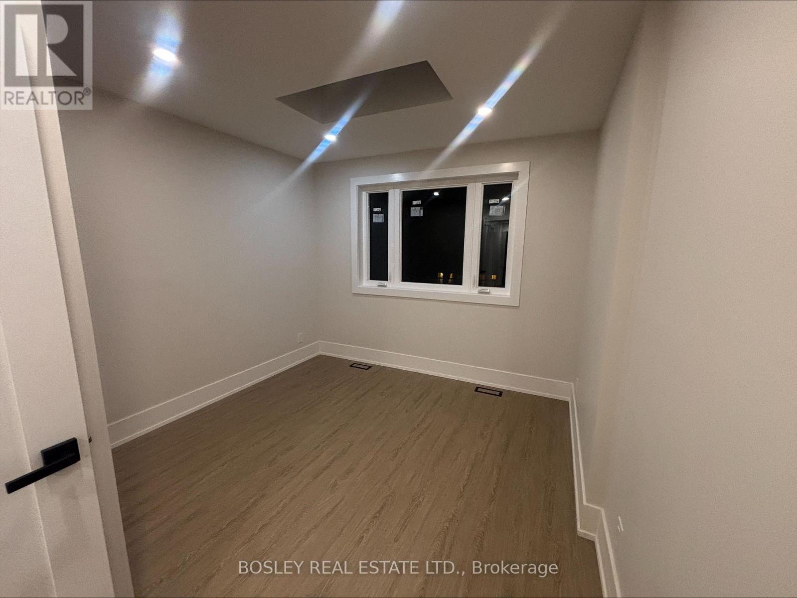 Unit # 1 - 686 Rhodes Avenue, Toronto, Ontario  M4J 4X6 - Photo 3 - E12541904