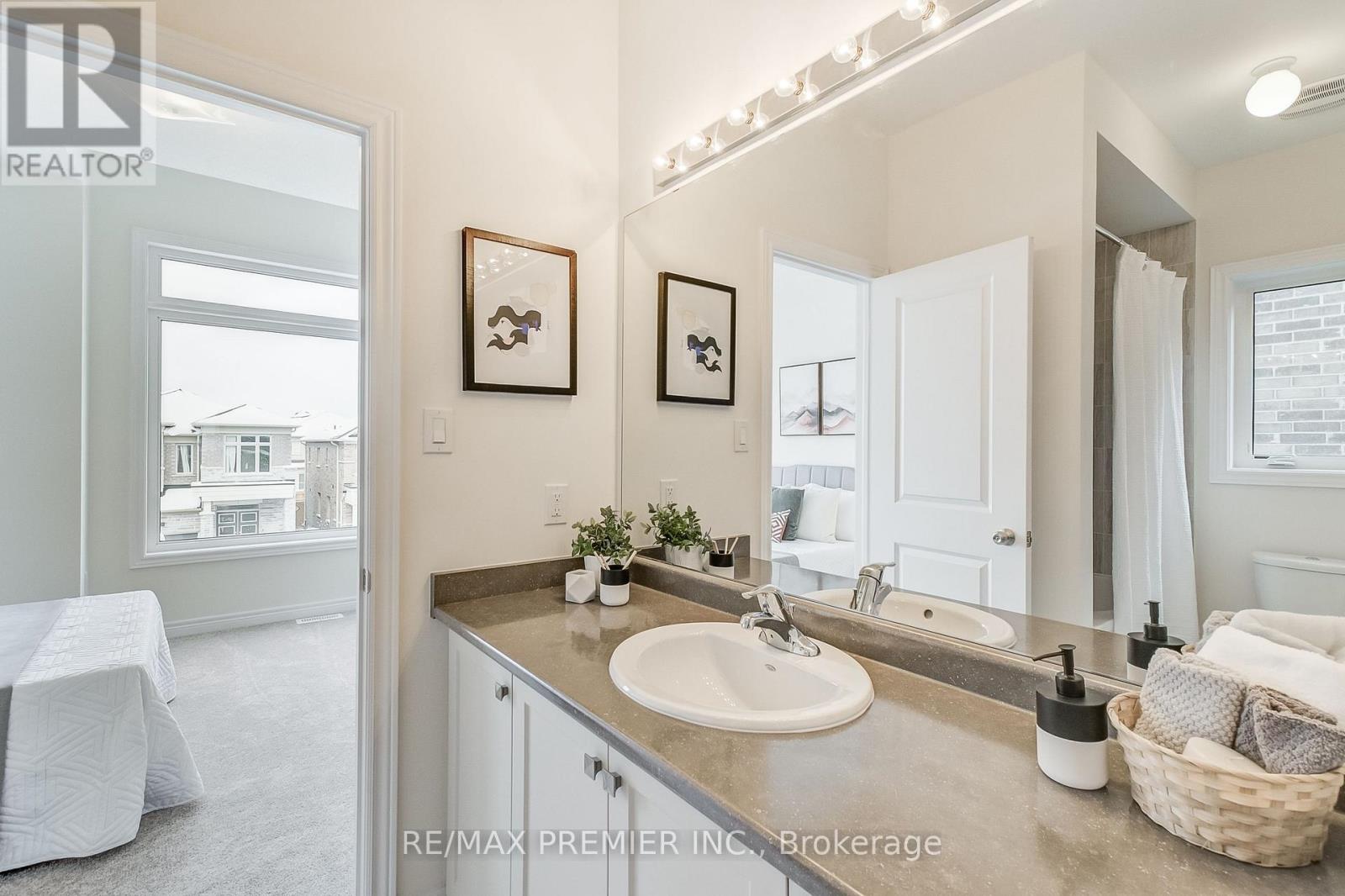 Lot 147 - 199 Fallharvest Way, Whitchurch-Stouffville, Ontario  L4A 0S1 - Photo 37 - N12533688