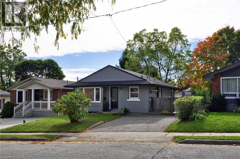 47 FOURTH Avenue, Cambridge, Ontario