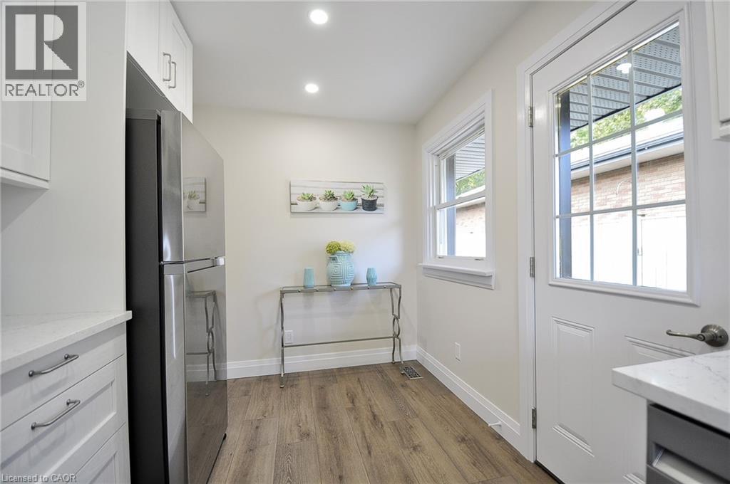 47 Fourth Avenue, Cambridge, Ontario  N1S 2E2 - Photo 12 - 40789236