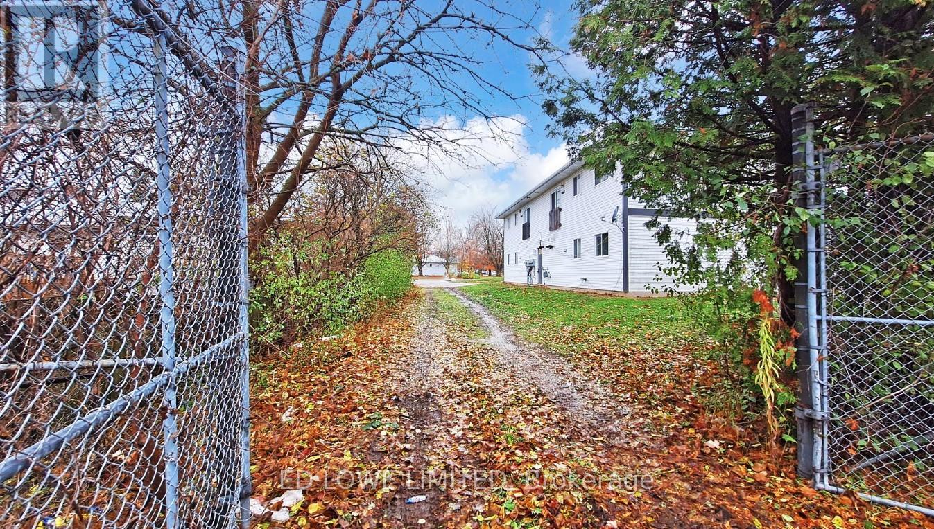 345 Atherley Road, Orillia, Ontario  L3V 1N9 - Photo 39 - S12370737