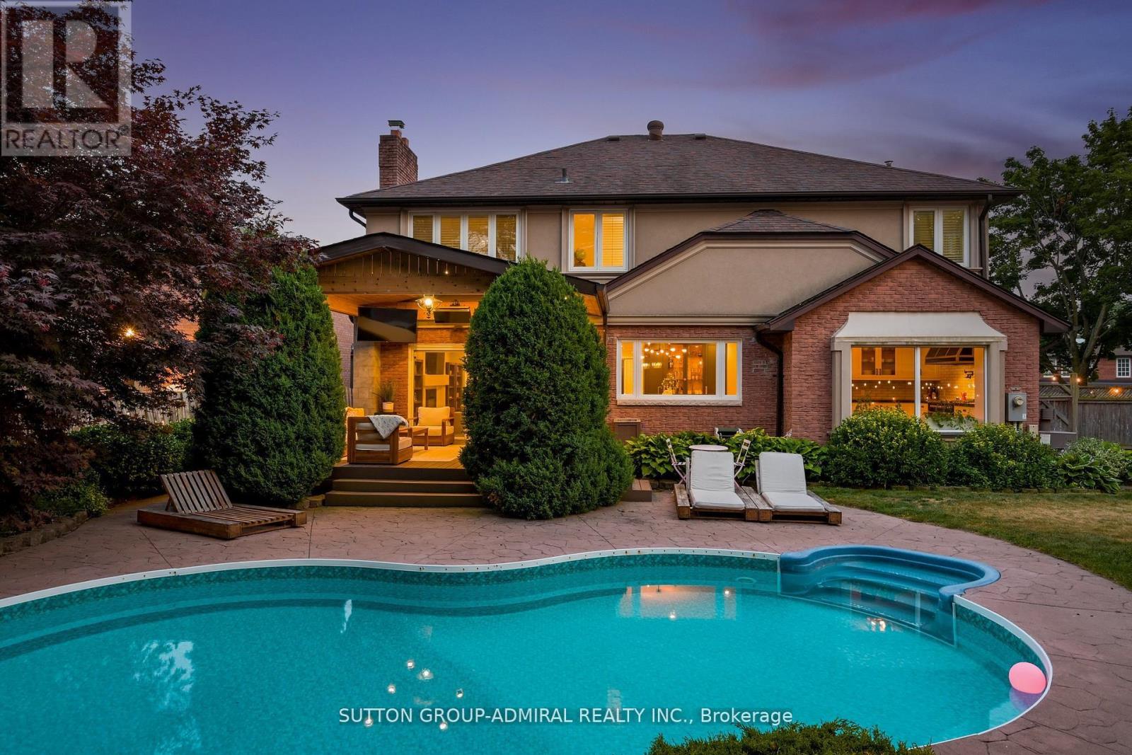 18 TANNERY COURT, Richmond Hill, Ontario
