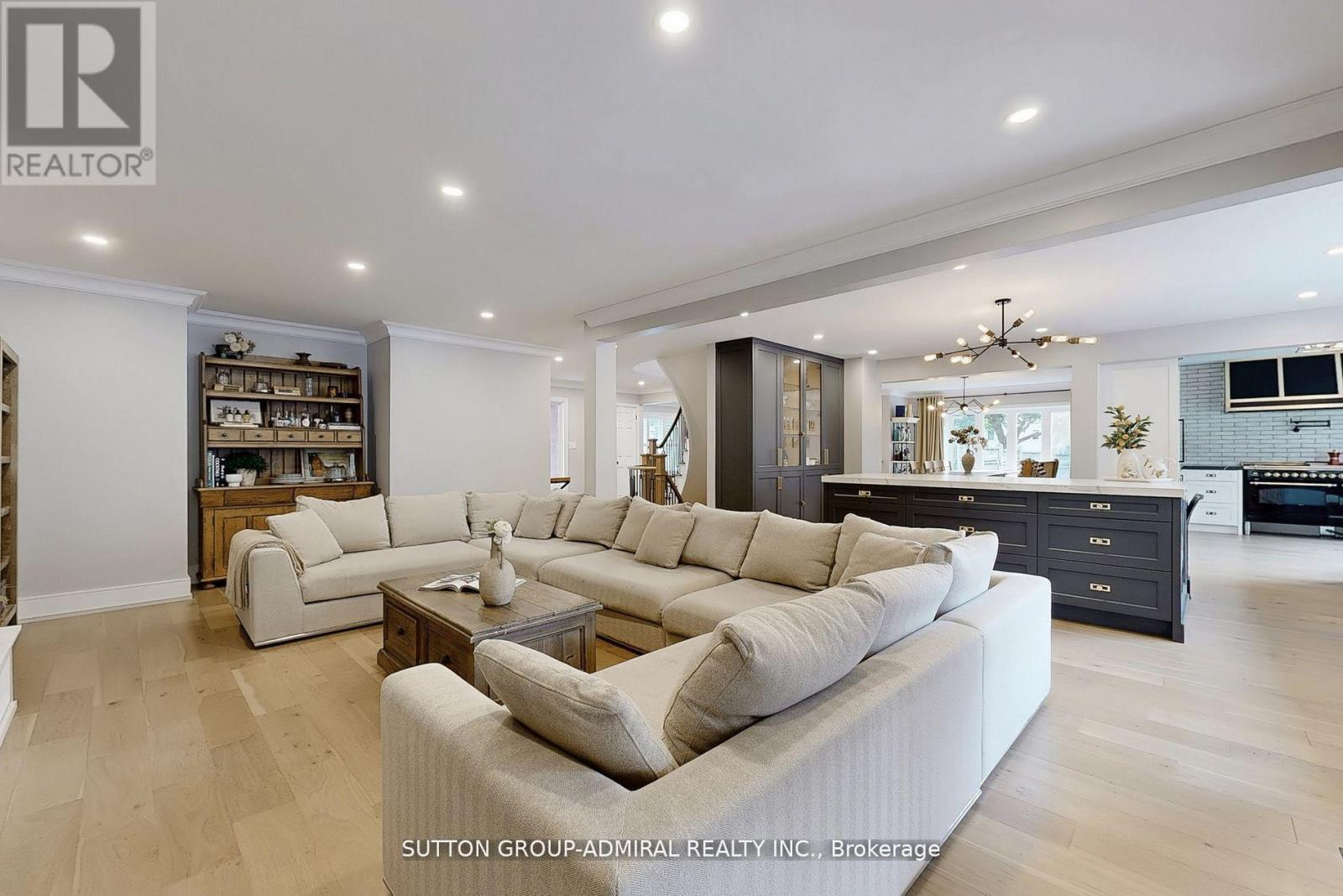 18 Tannery Court, Richmond Hill, Ontario  L4C 7V4 - Photo 30 - N12558410