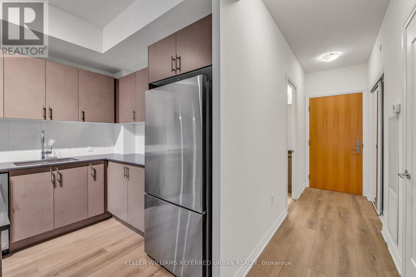 1212 - 8960 Jane Street, Vaughan, Ontario  L4K 2M9 - Photo 4 - N12558494