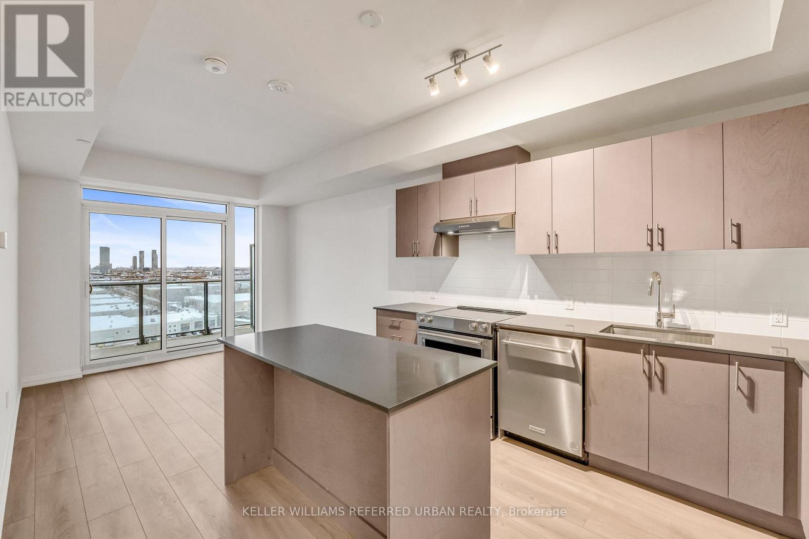 1212 - 8960 Jane Street, Vaughan, Ontario  L4K 2M9 - Photo 5 - N12558494