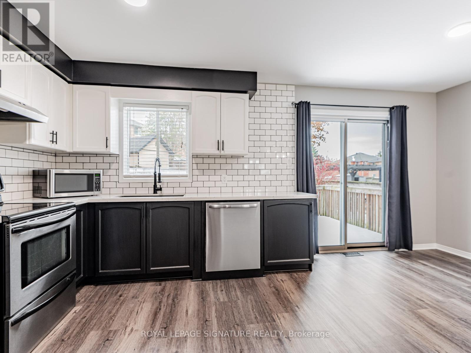 10 Laidlaw Drive, Barrie (West Bayfield), Ontario  L4N 7S1 - Photo 11 - S12558262