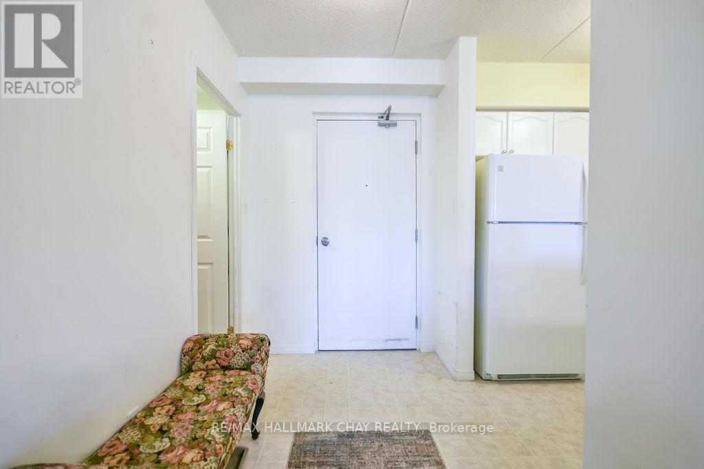 203 - 125 Bond Street, Orillia, Ontario  L3V 1J7 - Photo 5 - S12558394