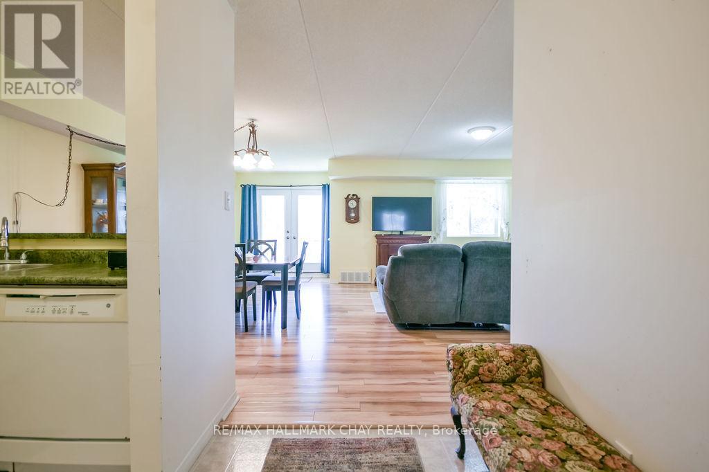 203 - 125 Bond Street, Orillia, Ontario  L3V 1J7 - Photo 6 - S12558394